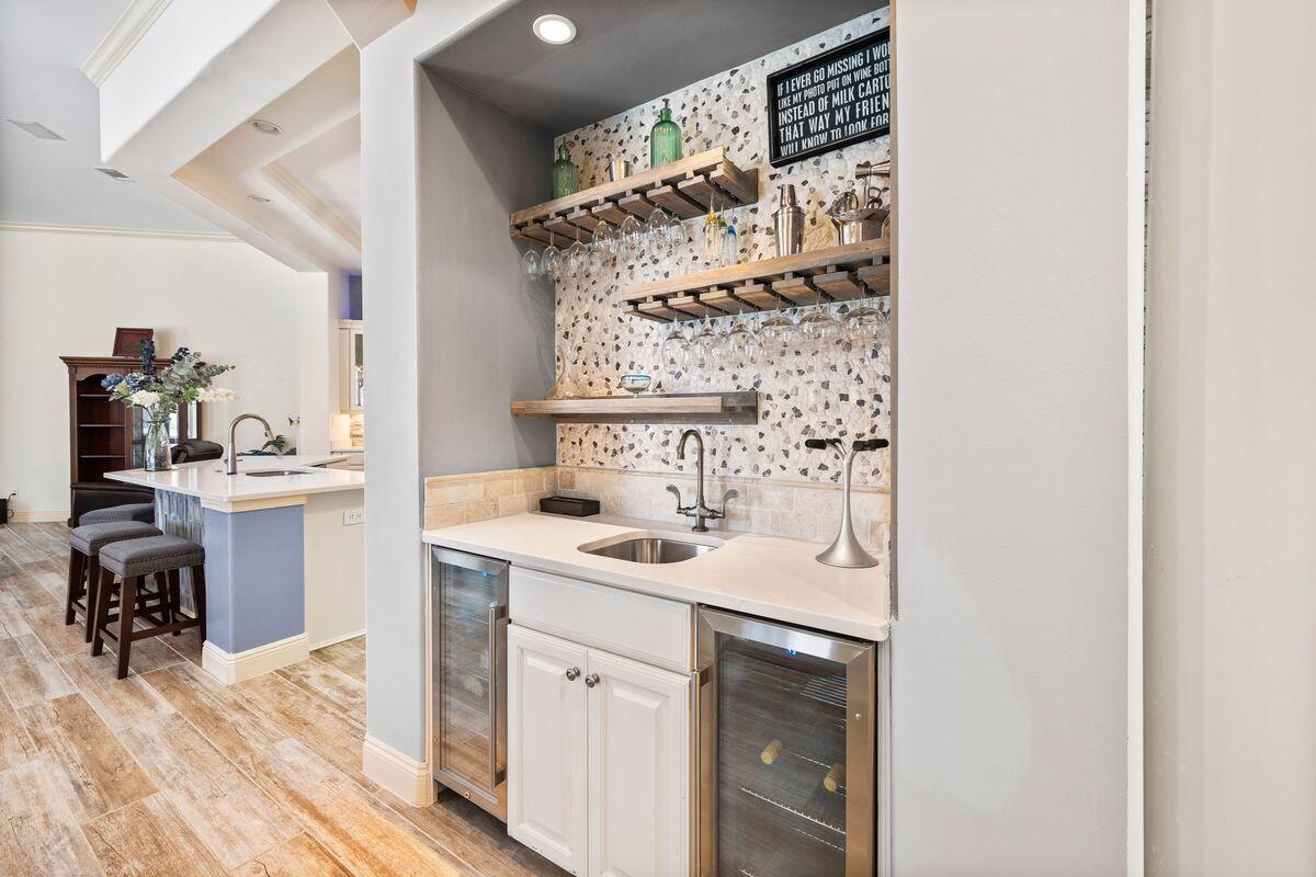 REGATTA BAY - Residential