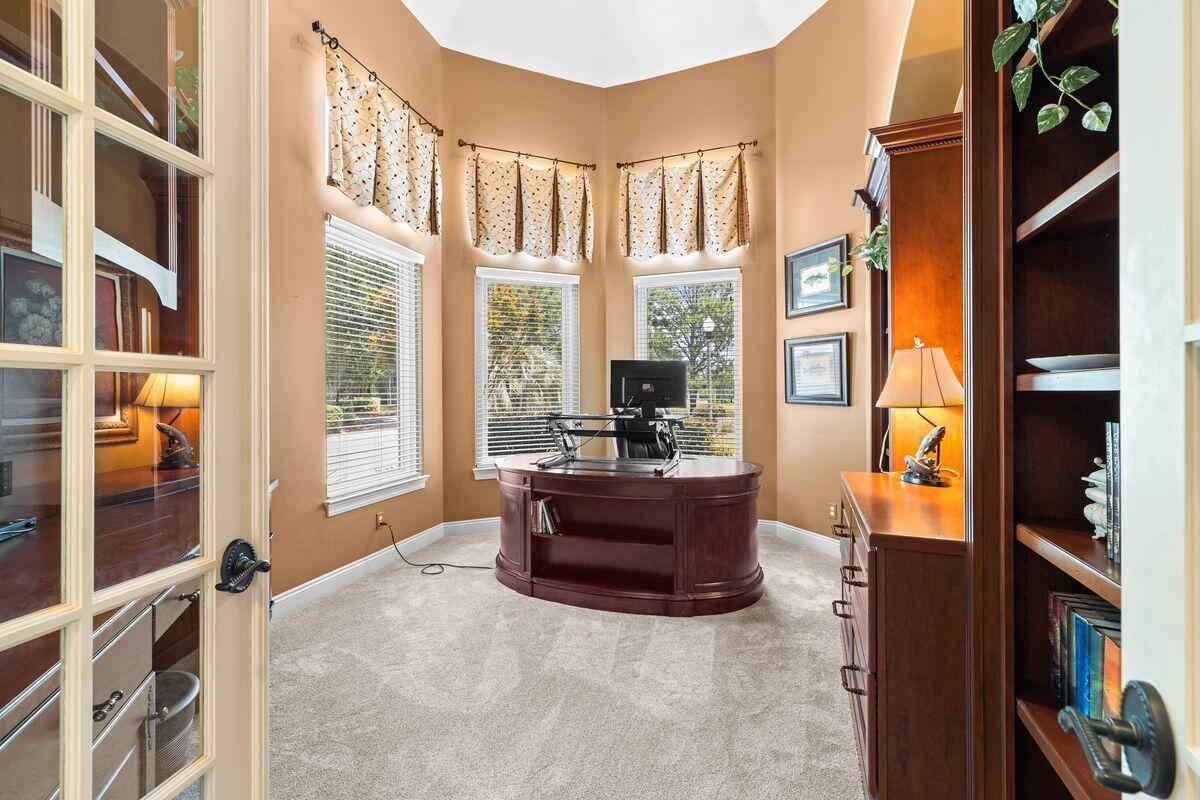 REGATTA BAY - Residential