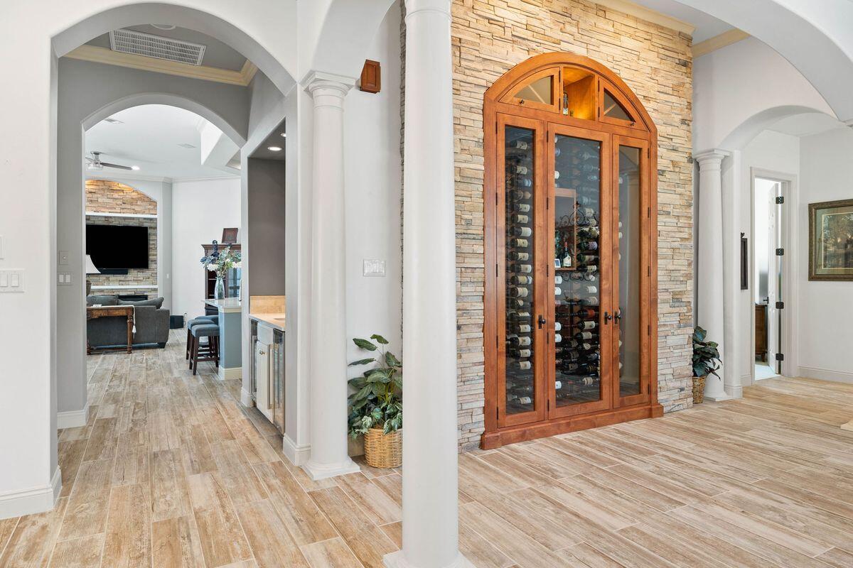 REGATTA BAY - Residential