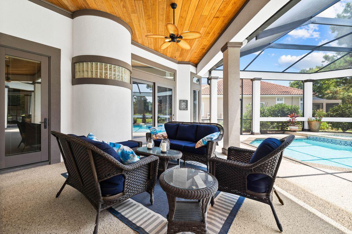 REGATTA BAY - Residential