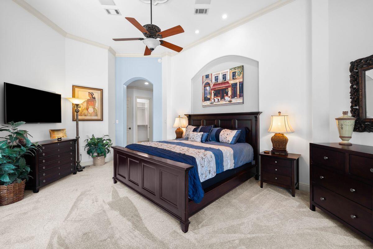 REGATTA BAY - Residential