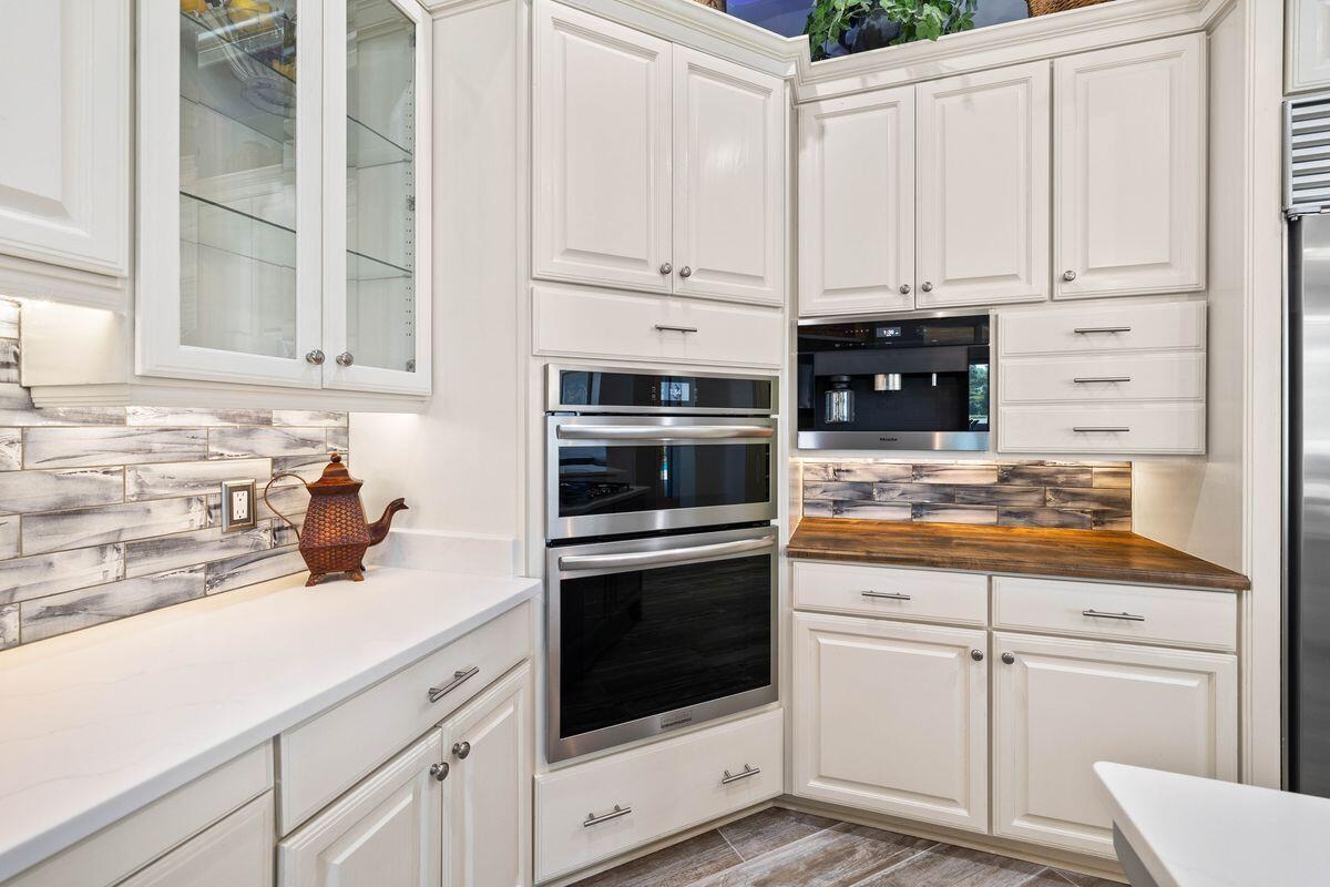 REGATTA BAY - Residential