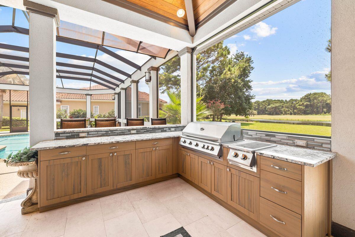 REGATTA BAY - Residential