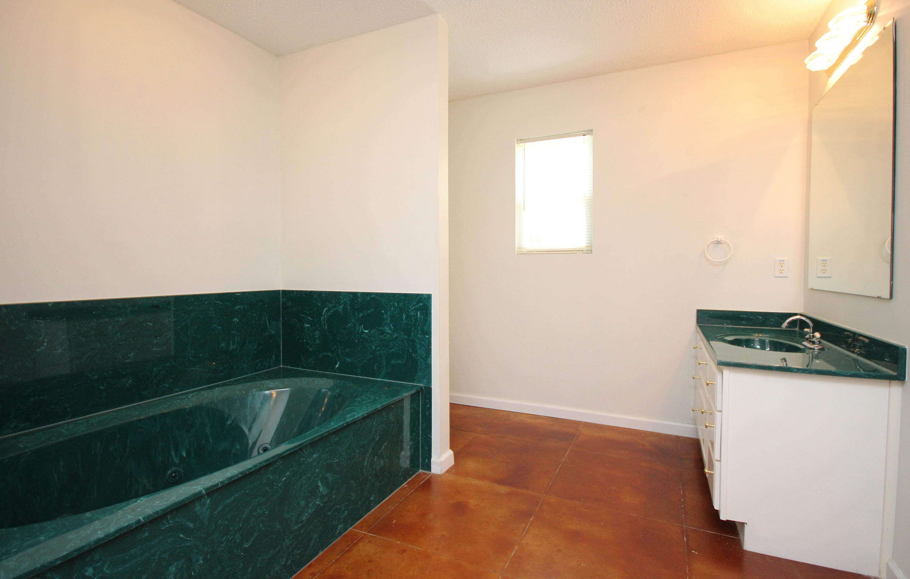 FLORIDALE BEACH - Residential