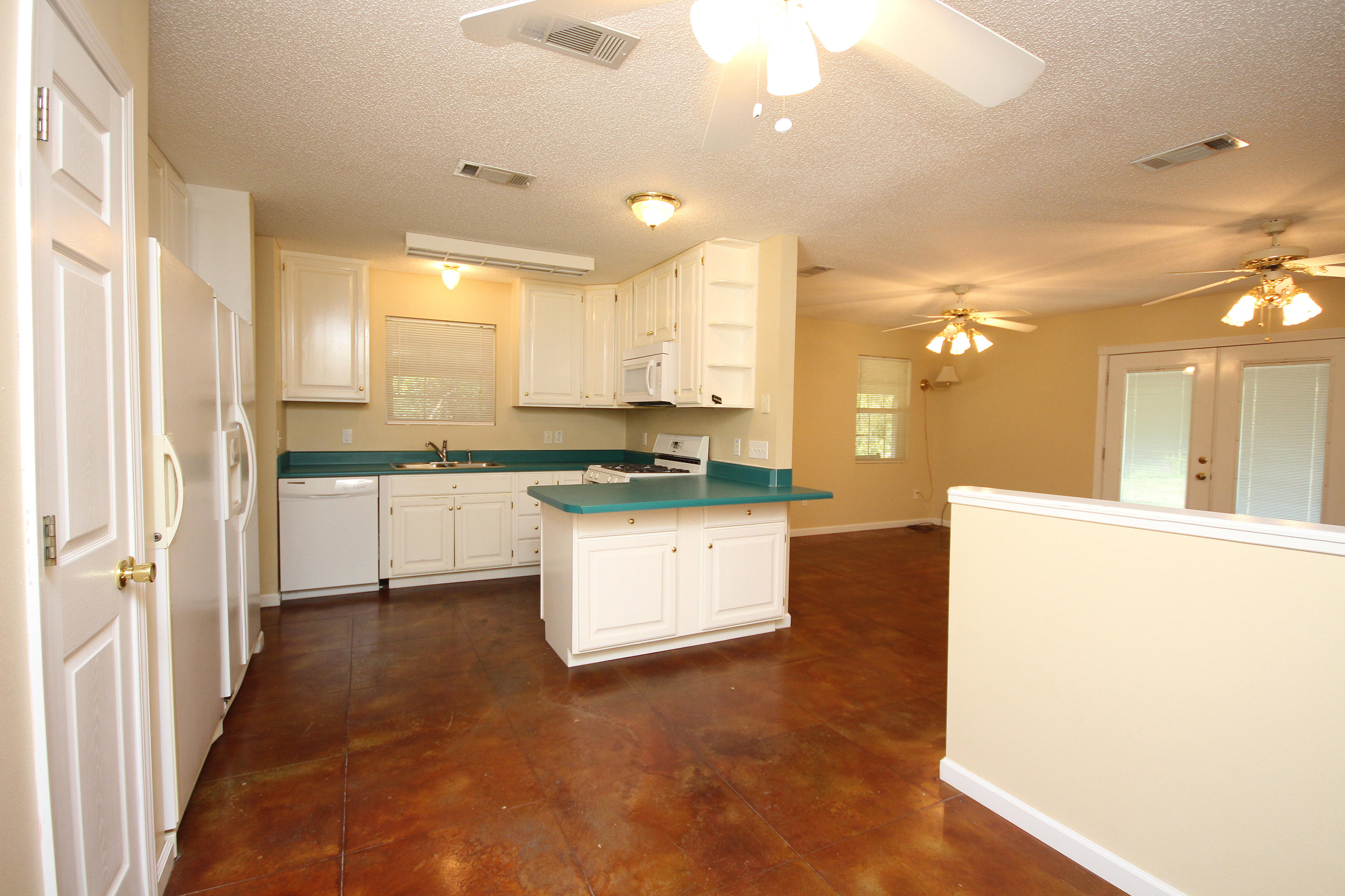 FLORIDALE BEACH - Residential