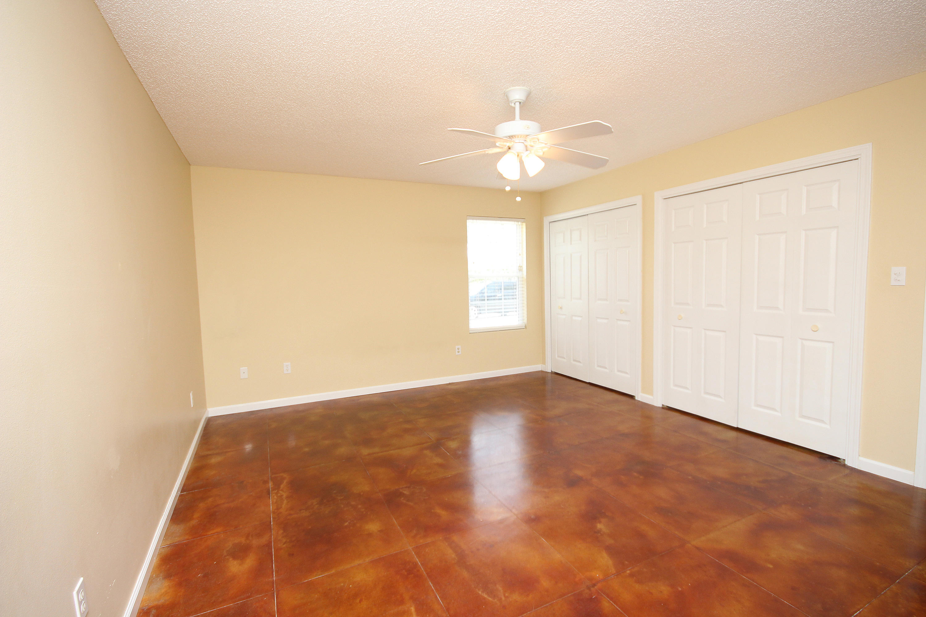 FLORIDALE BEACH - Residential