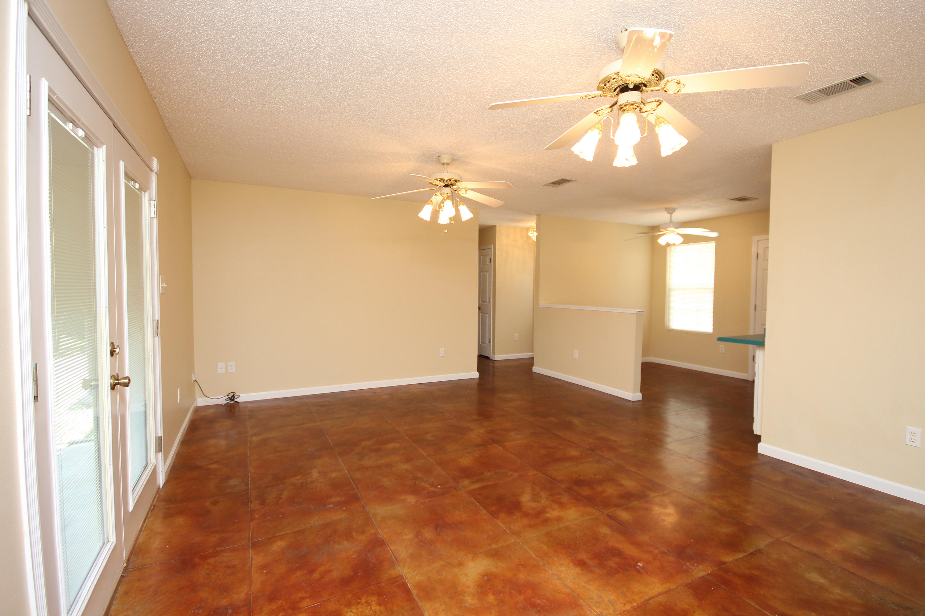 FLORIDALE BEACH - Residential