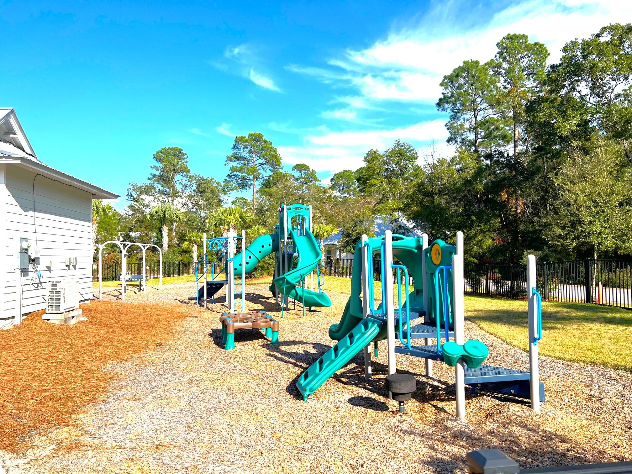 Bear Creek Cottages 1st Addition - Land