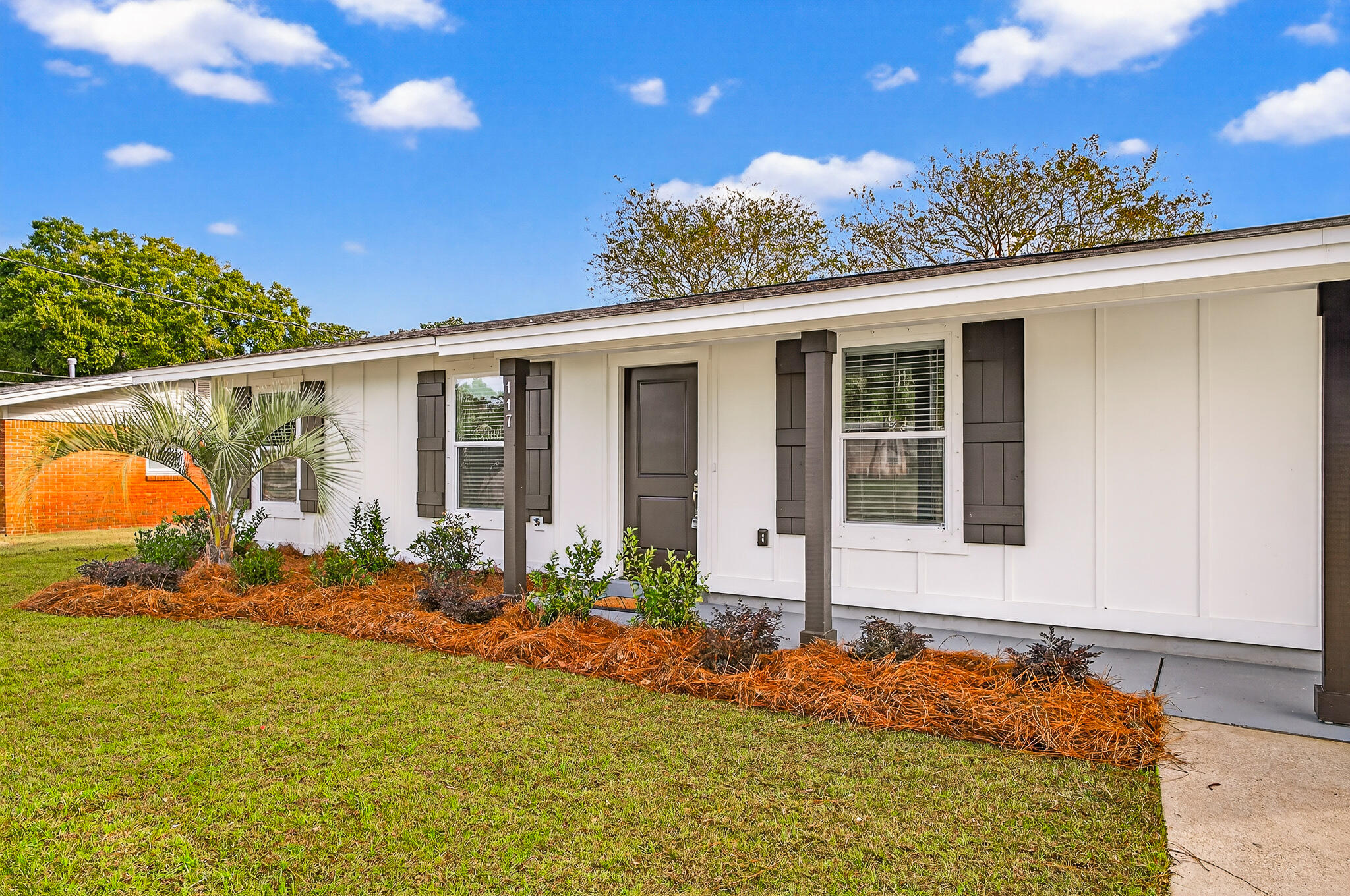 MARY ESTHER - Residential