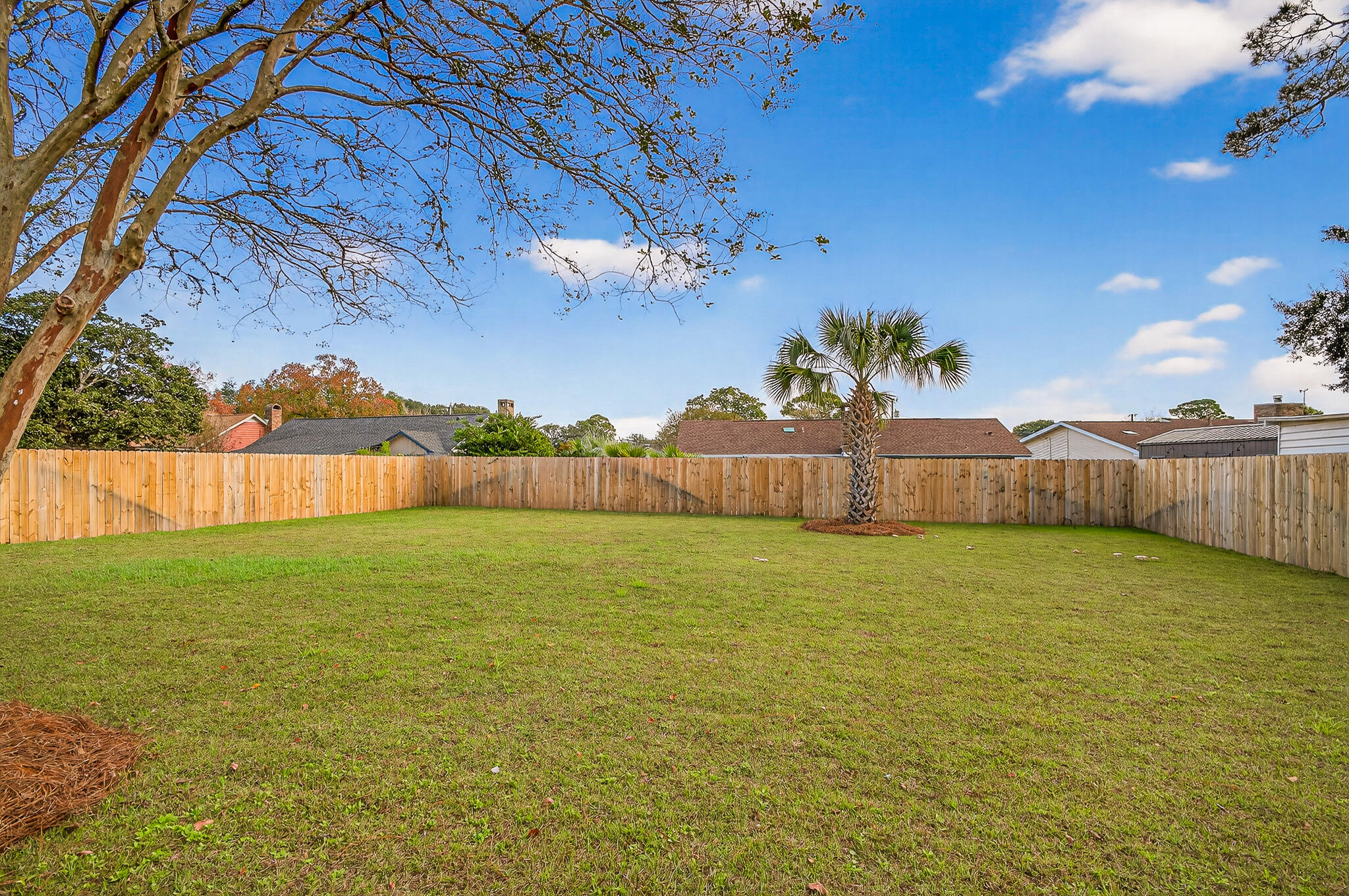 MARY ESTHER - Residential