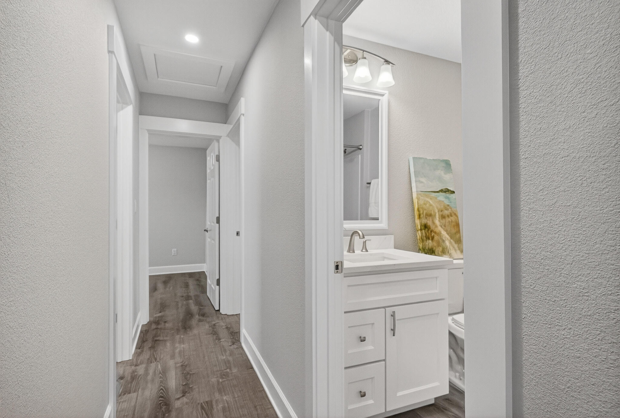 MARY ESTHER - Residential