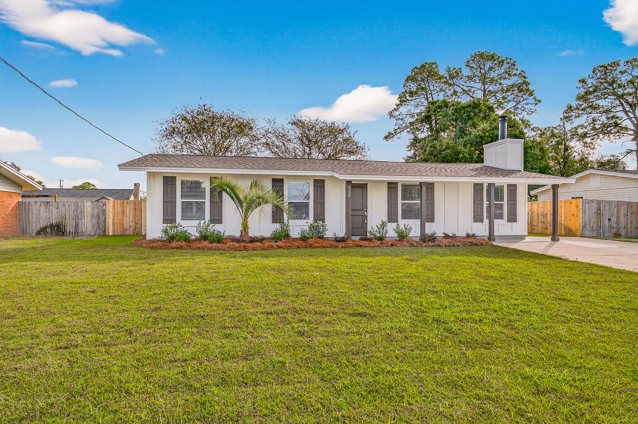 MARY ESTHER - Residential