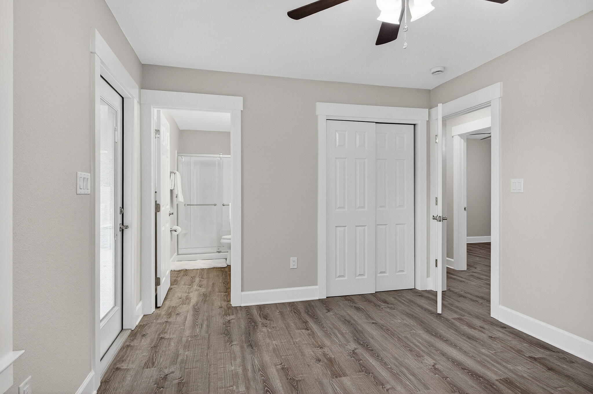 MARY ESTHER - Residential