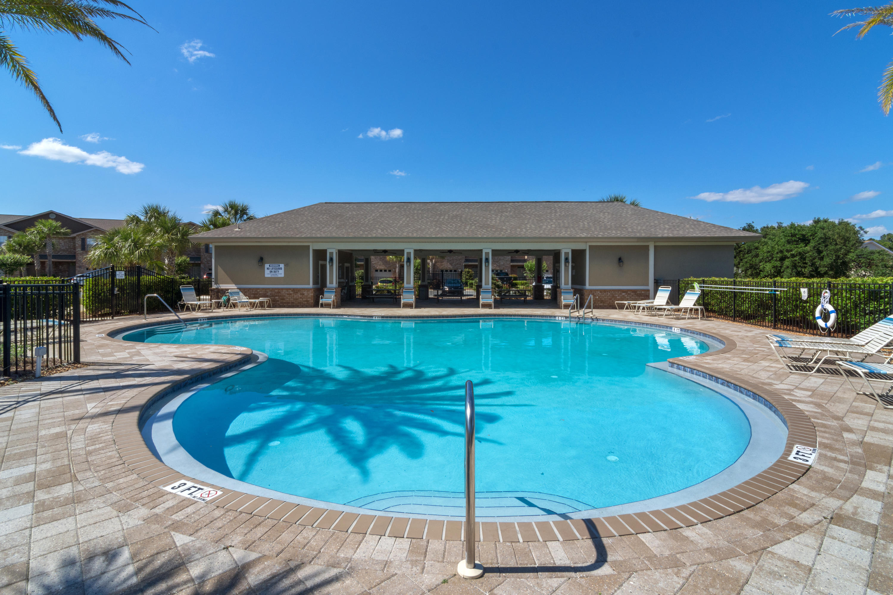 RESERVE POINTE - Residential