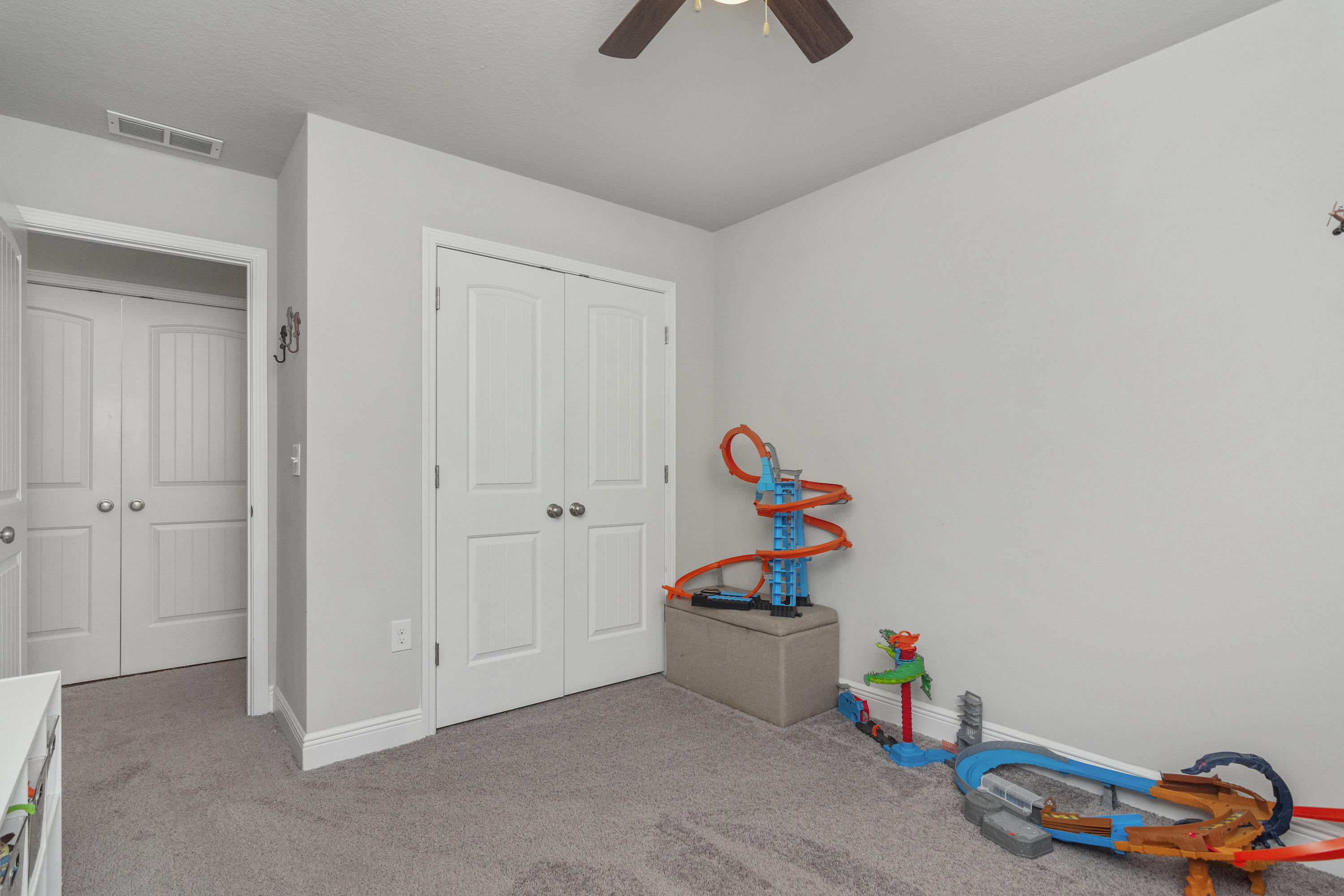 RESERVE POINTE - Residential