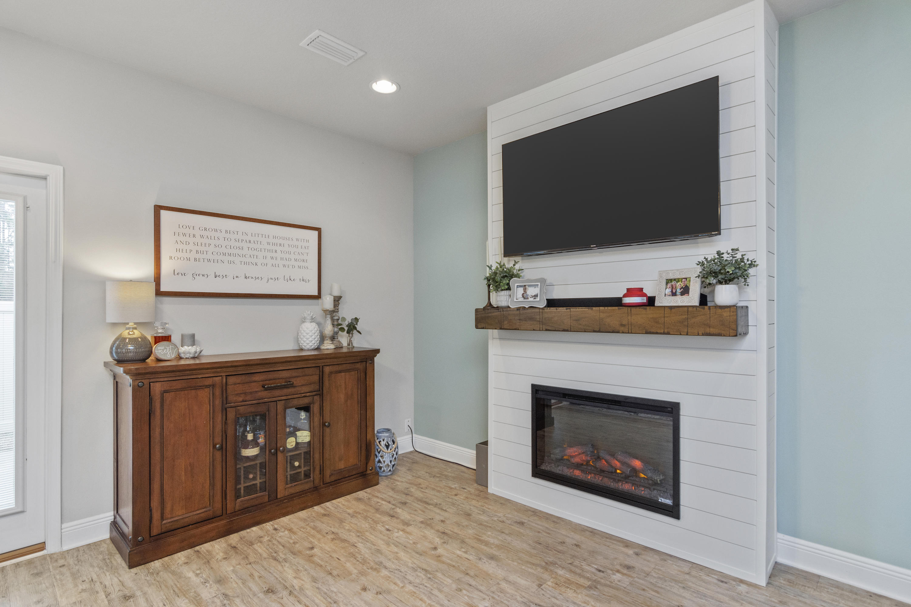 RESERVE POINTE - Residential