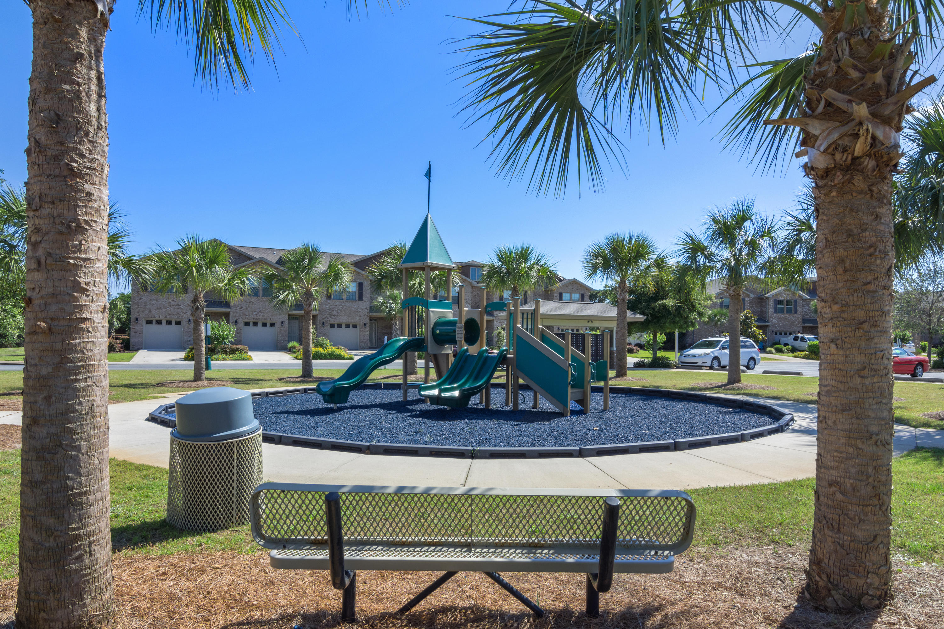 RESERVE POINTE - Residential