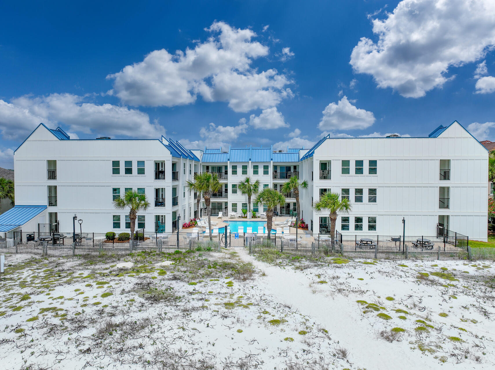 Poolside Villas Resort - Residential