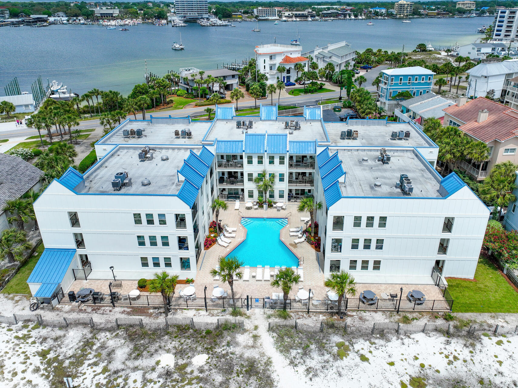 Poolside Villas Resort - Residential