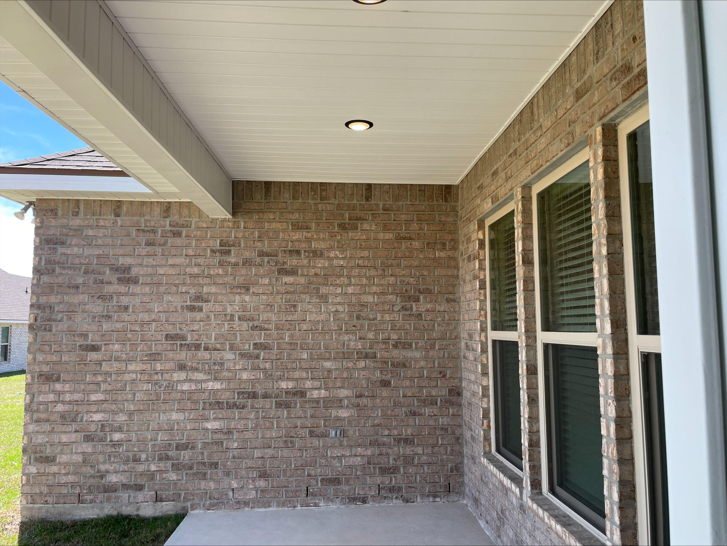 THE BLUFFS AT LAFAYETTE - Residential