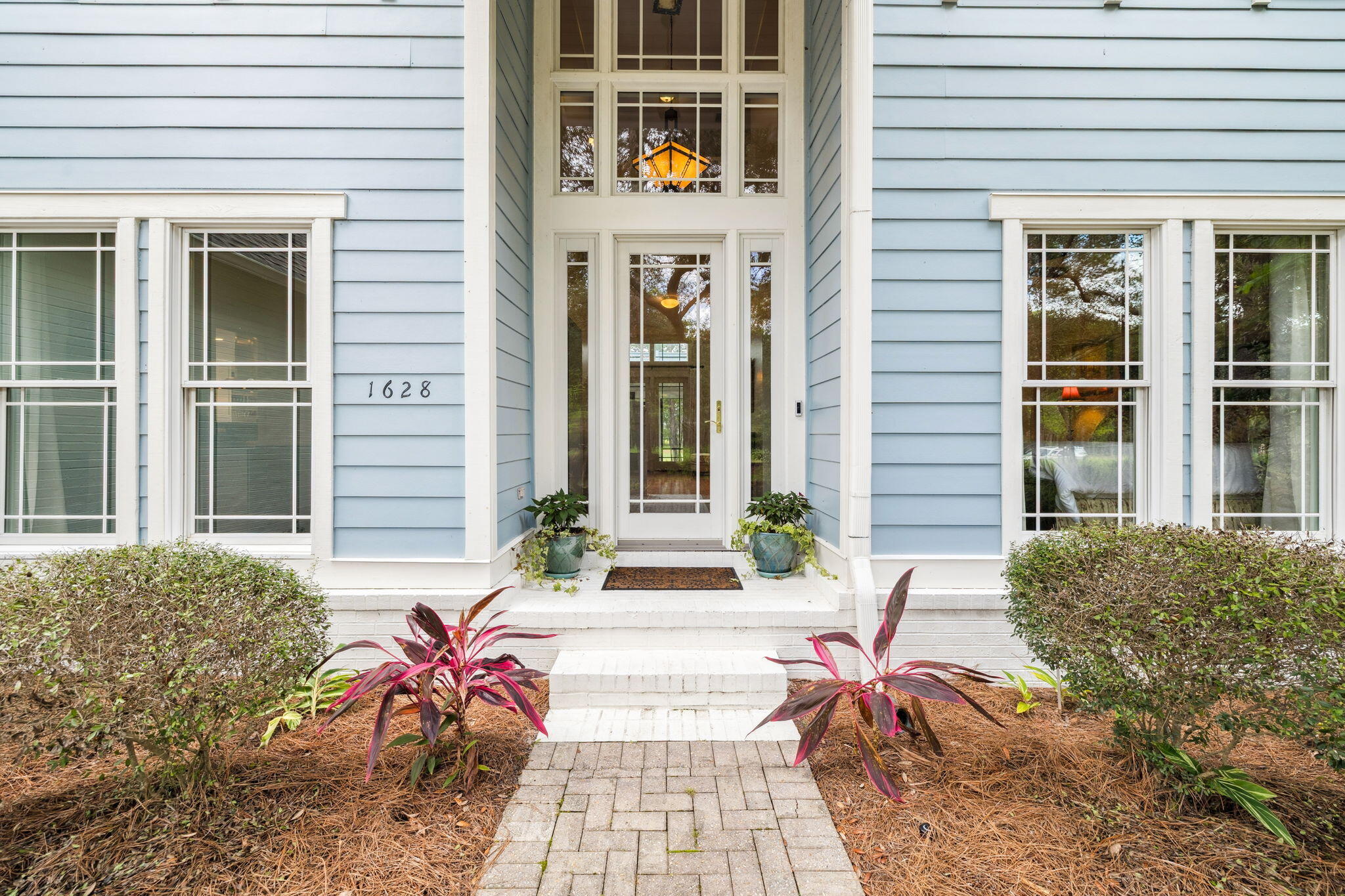 1628 Lost Cove Lane