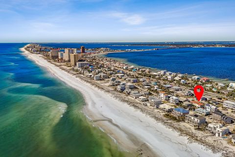 A home in Pensacola Beach