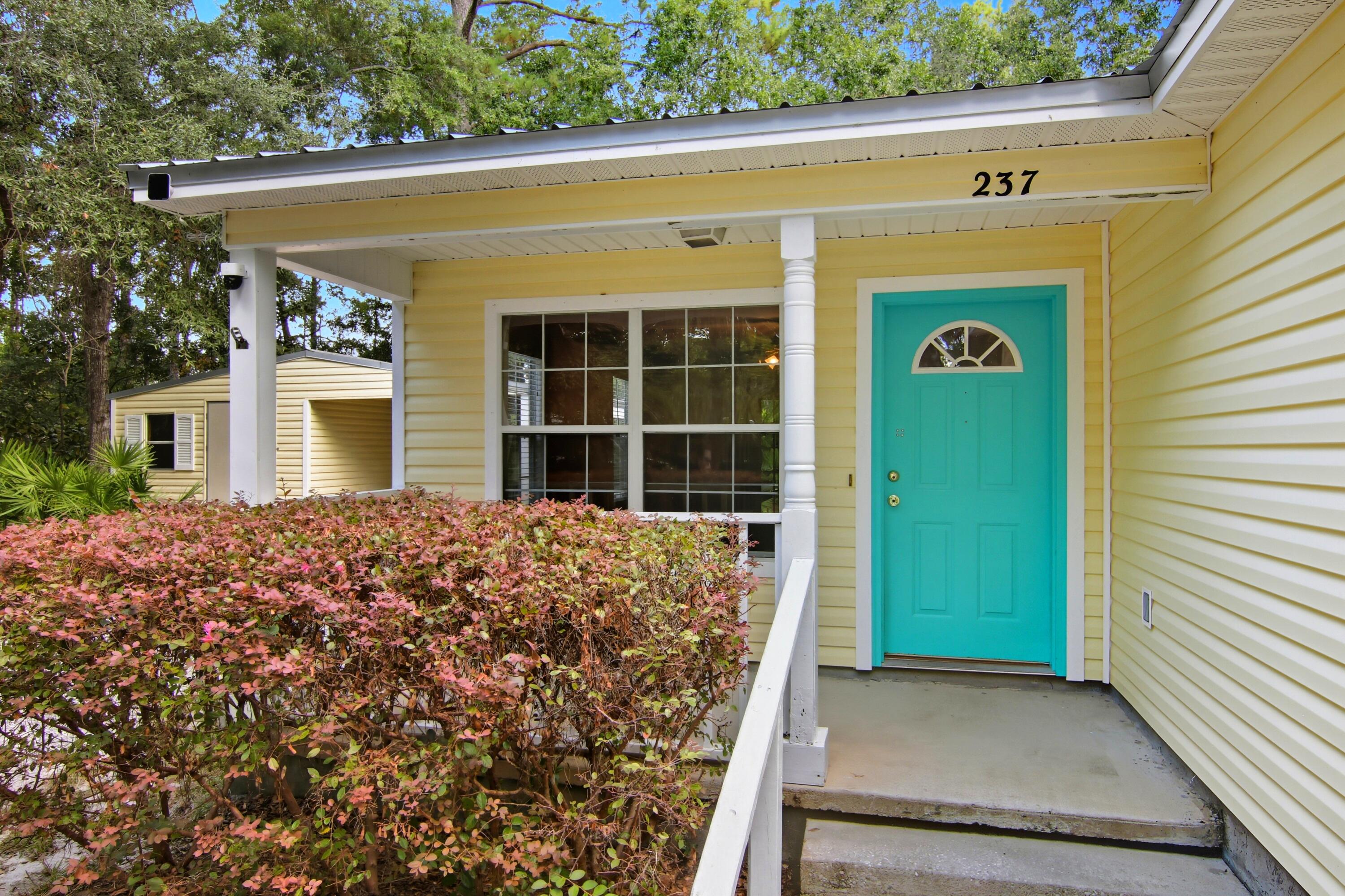 LAGRANGE SHORES - Residential