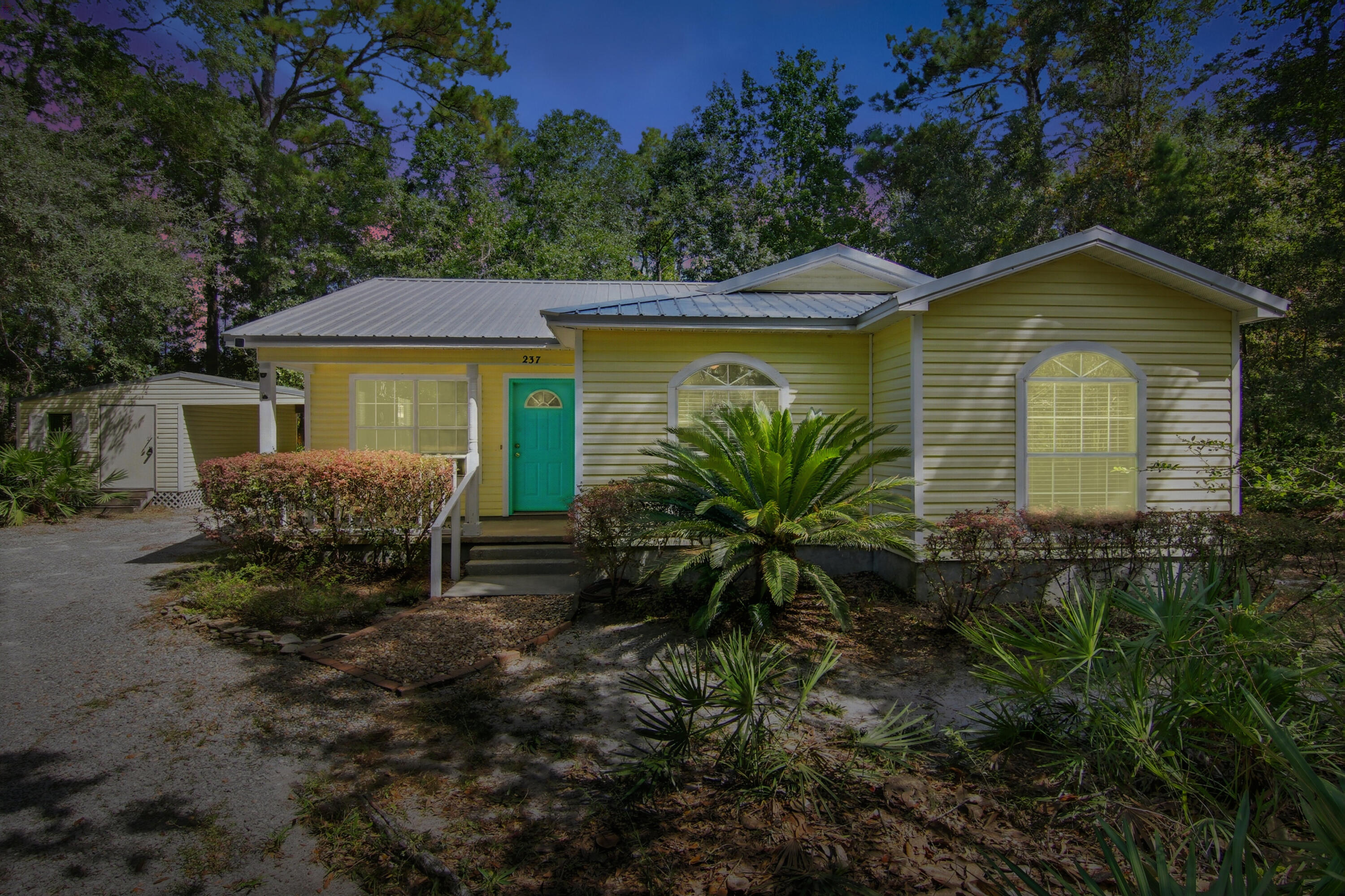 LAGRANGE SHORES - Residential