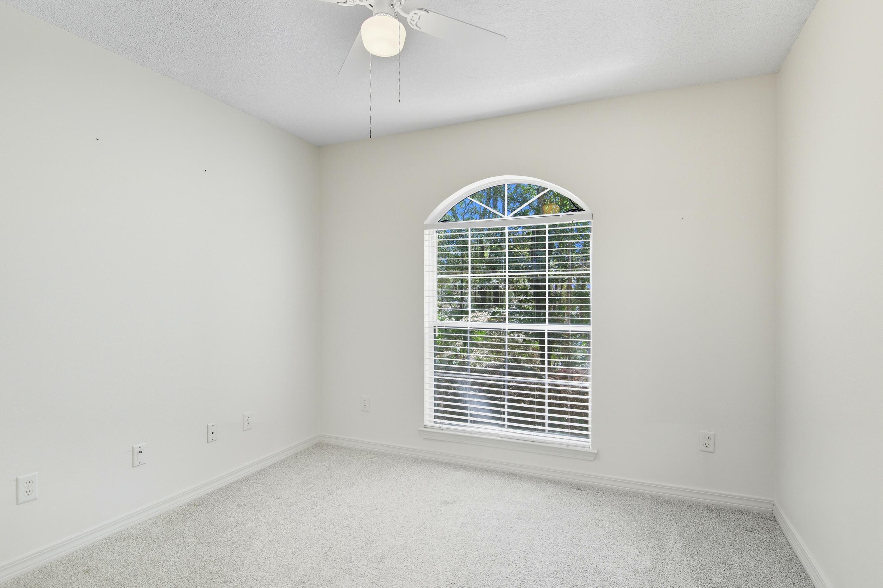 LAGRANGE SHORES - Residential