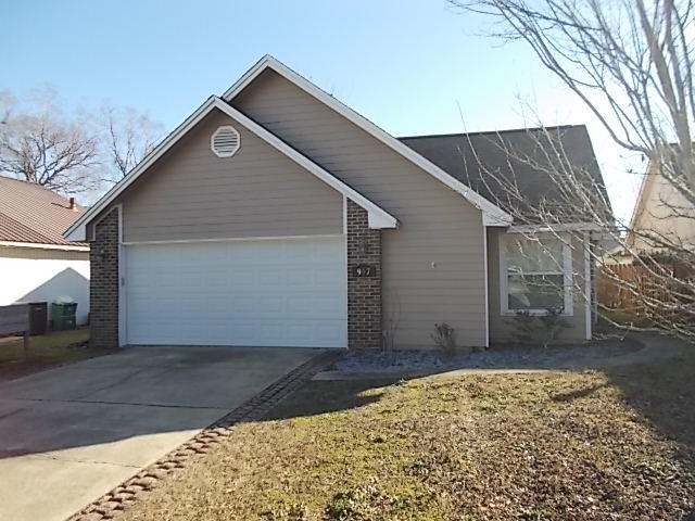 LIVE OAK MANORS - Residential