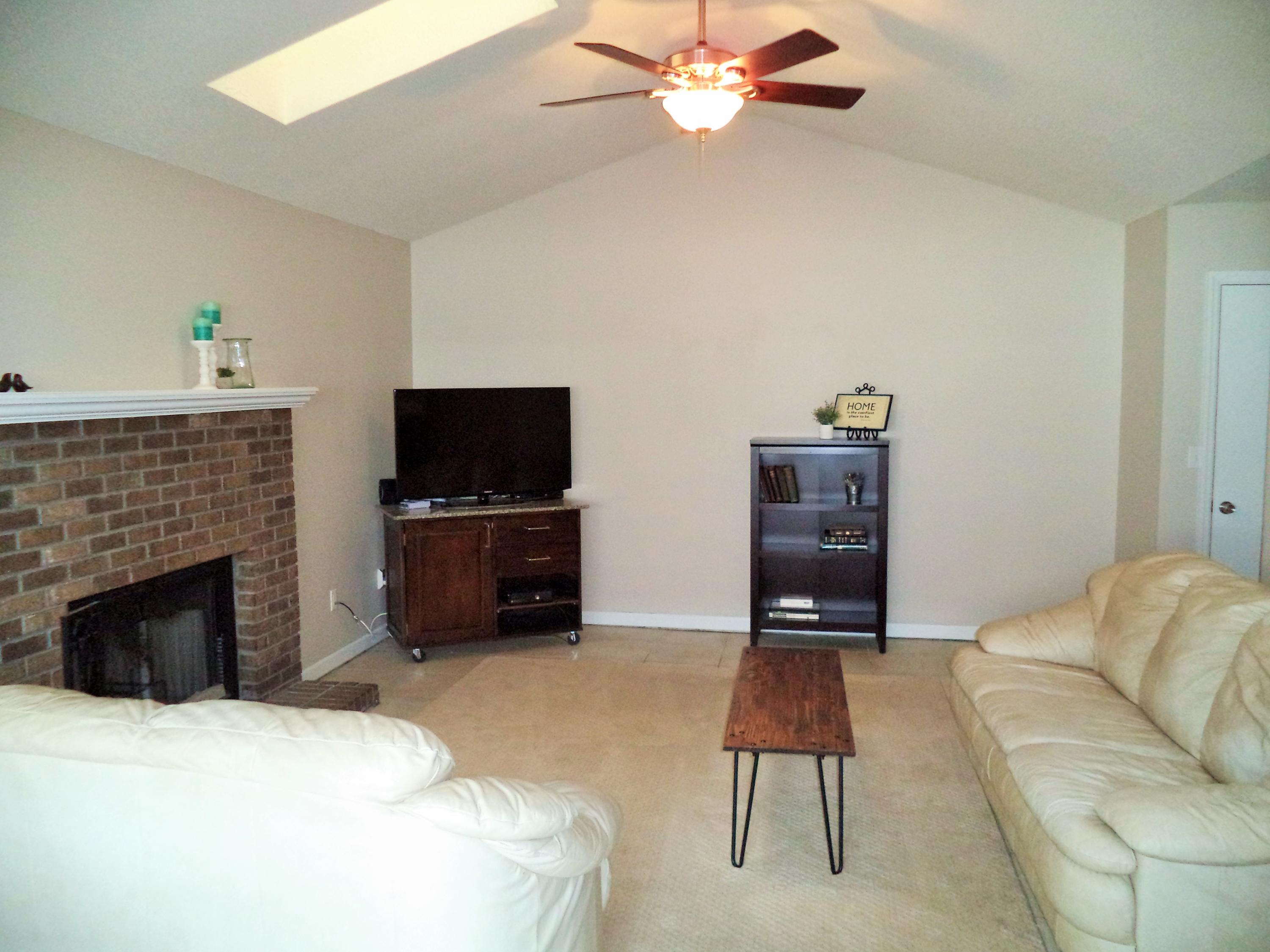 LIVE OAK MANORS - Residential