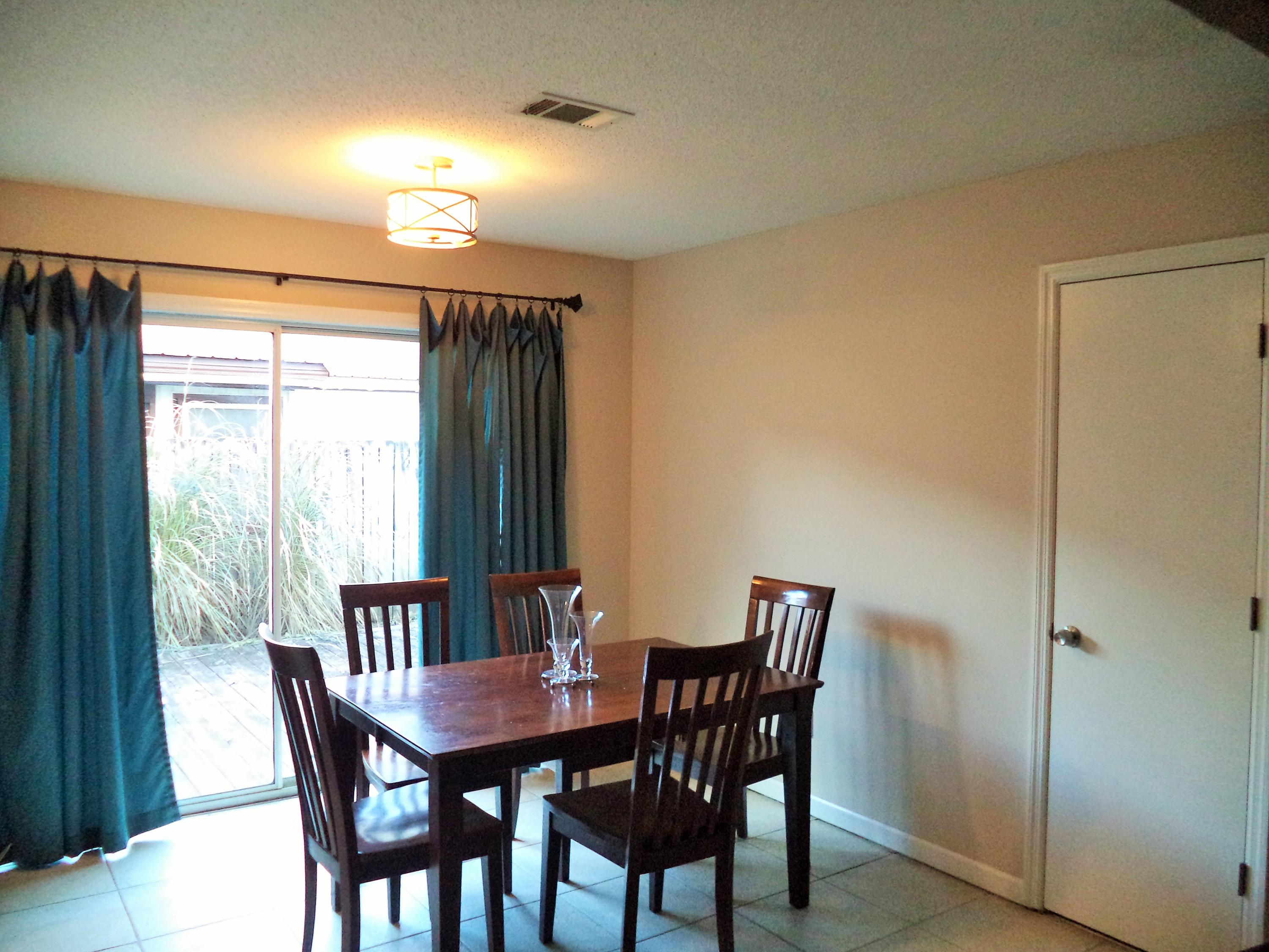 LIVE OAK MANORS - Residential