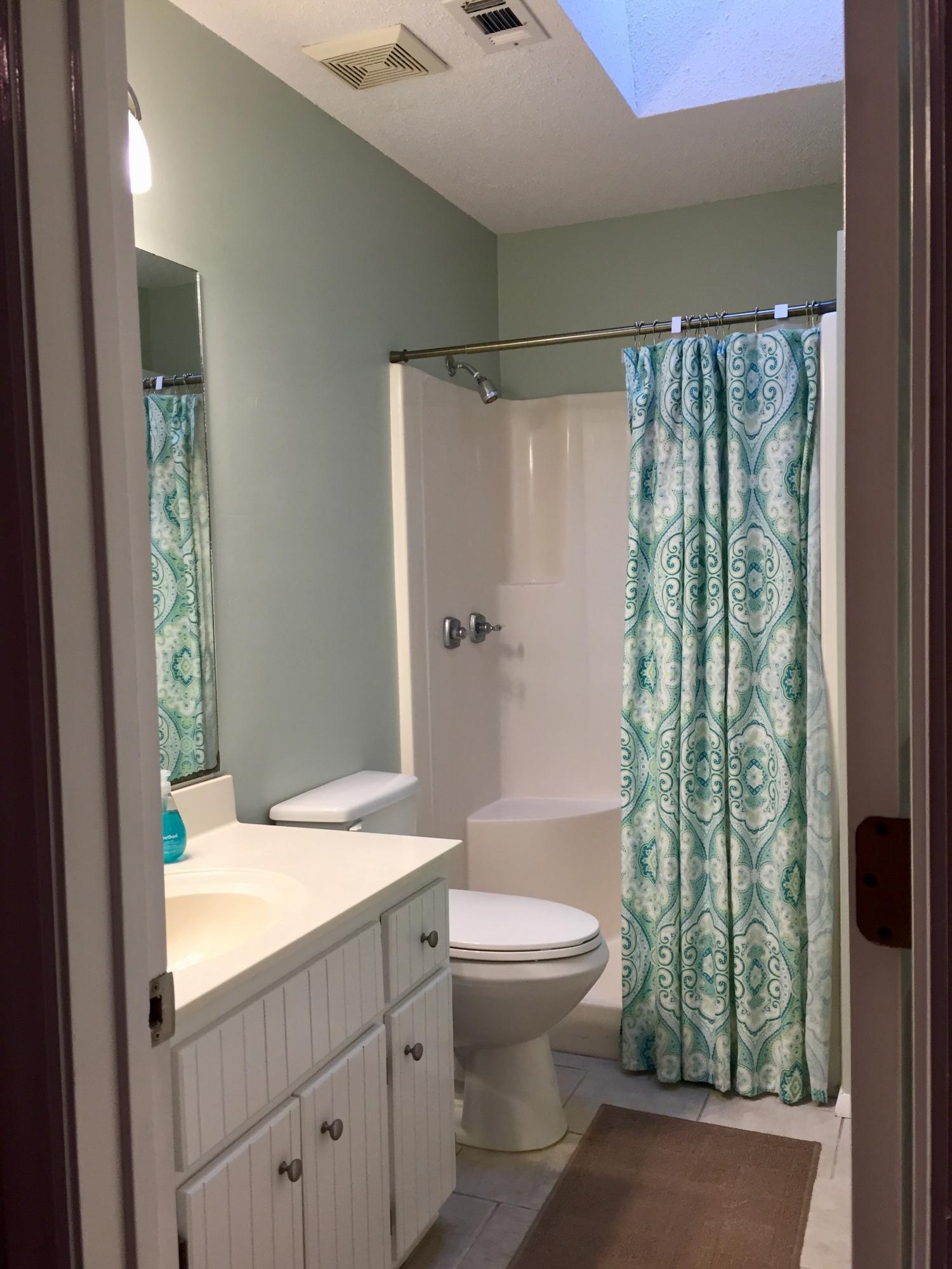 LIVE OAK MANORS - Residential