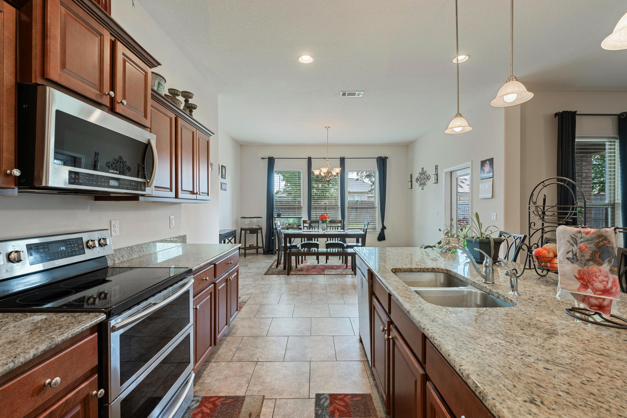 HOLLY HILLS - Residential