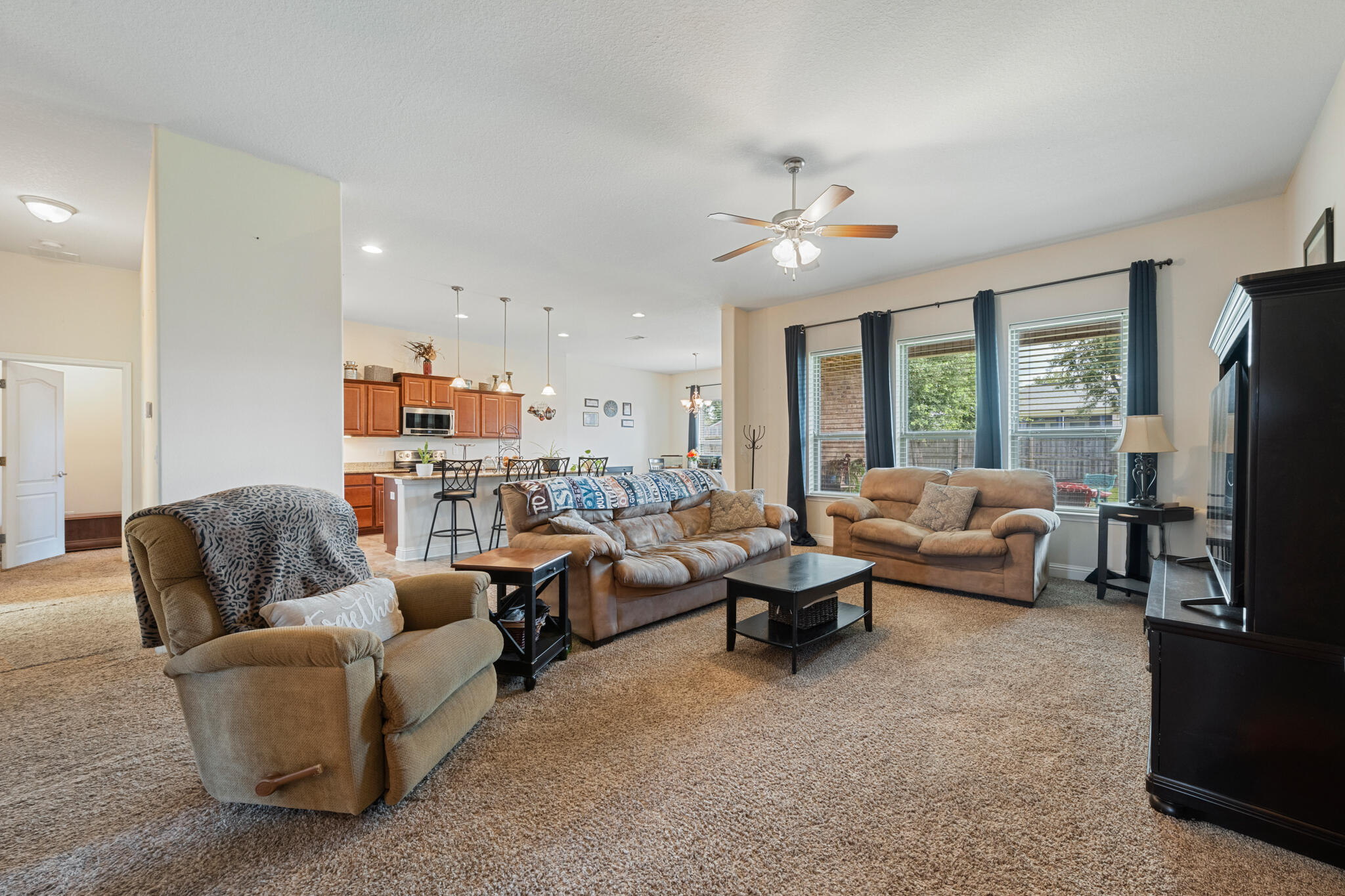 HOLLY HILLS - Residential