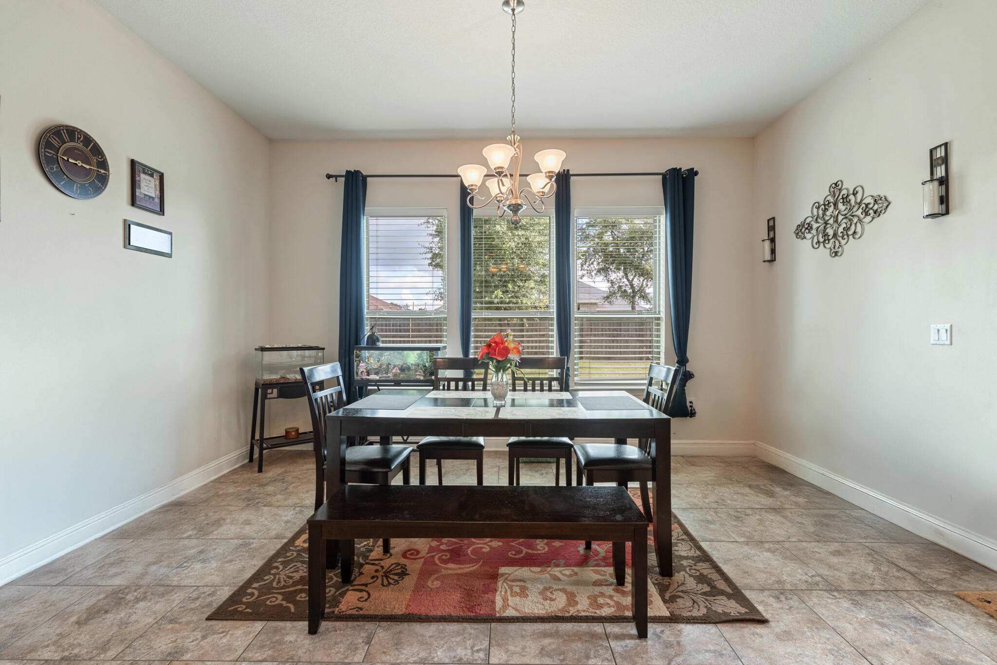 HOLLY HILLS - Residential