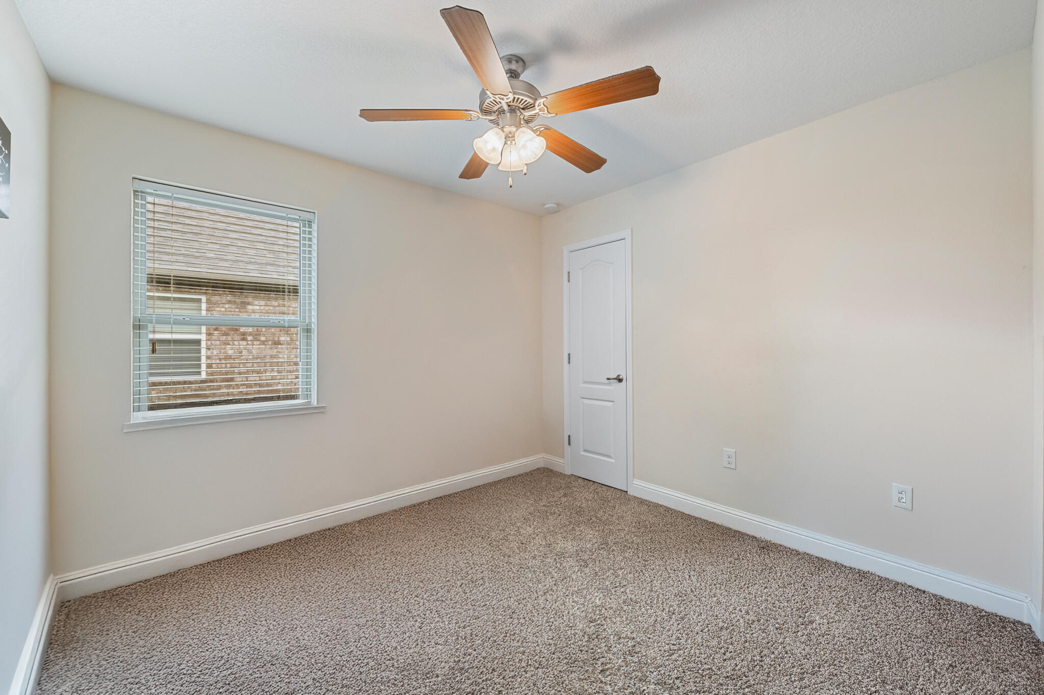 HOLLY HILLS - Residential