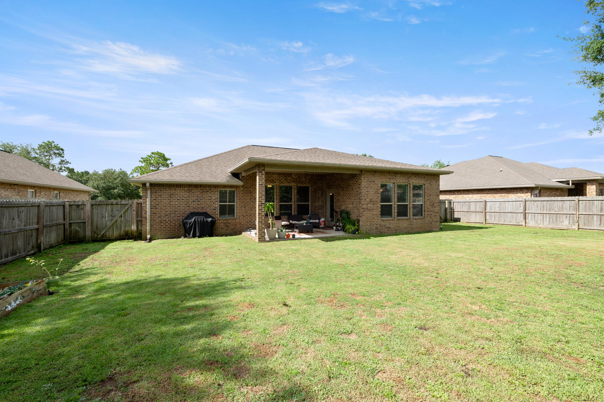 HOLLY HILLS - Residential