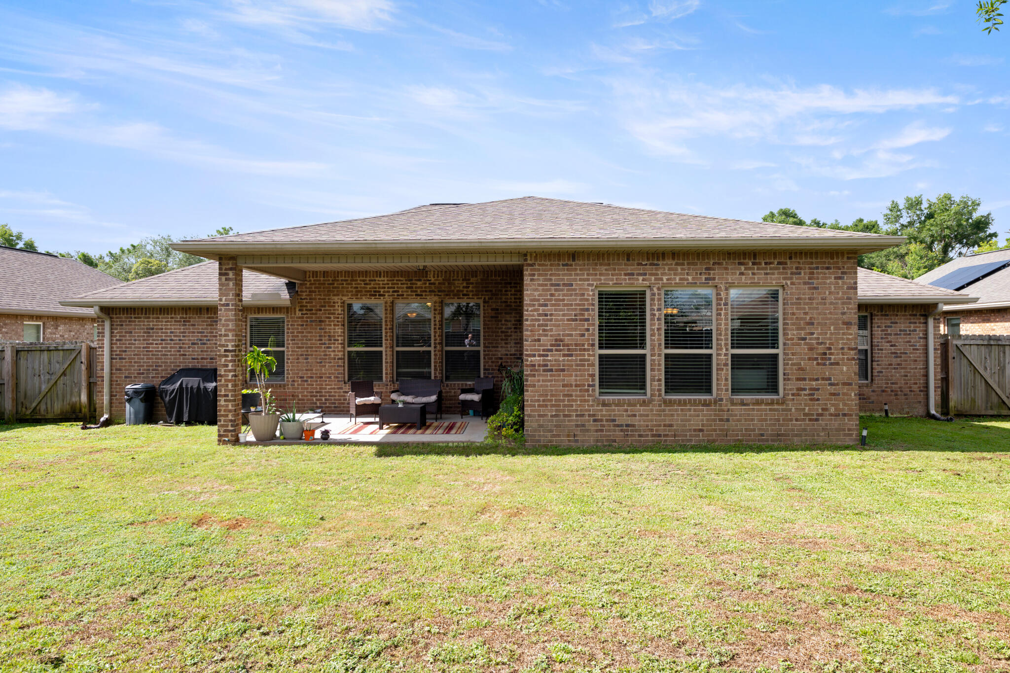 HOLLY HILLS - Residential