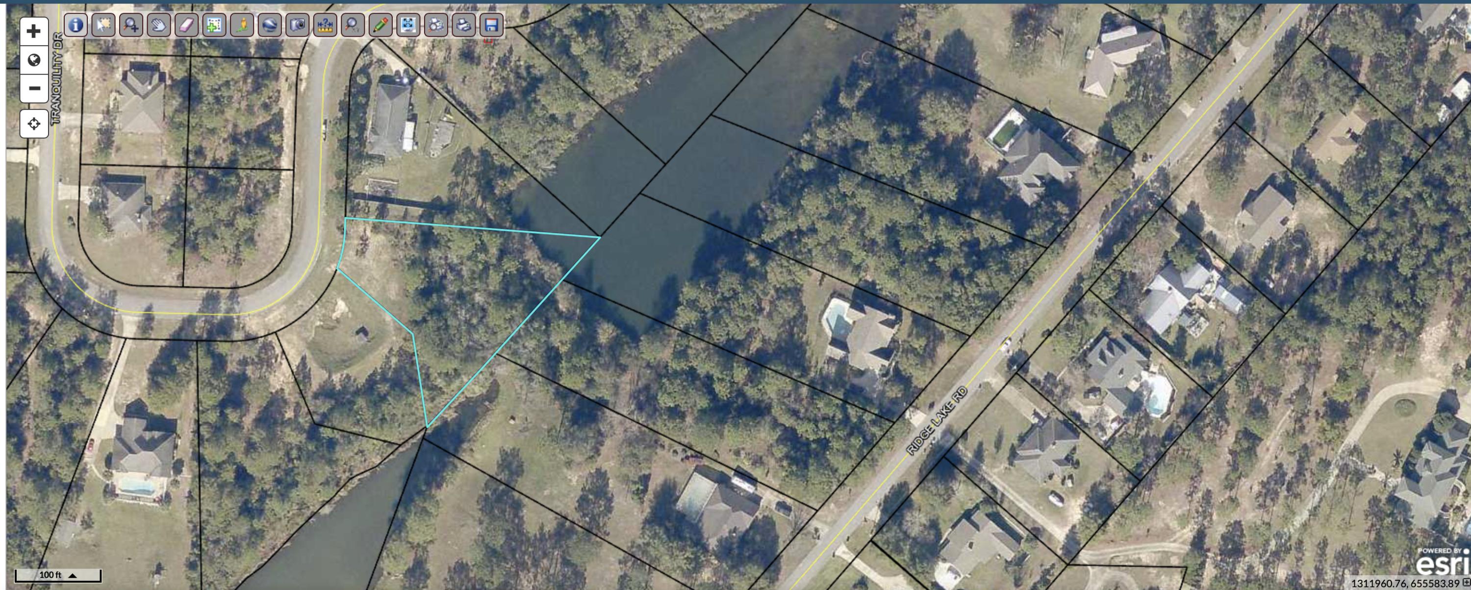 Awesome Potential Lake home site with access to 2 lakes.Very secluded neighborhood within minutes to town.Dead end road in a mostly built out neighborhood..This is one of the last lots available in this neighborhood.Don't miss this opportunity to live in this neighborhood of beautiful homes.