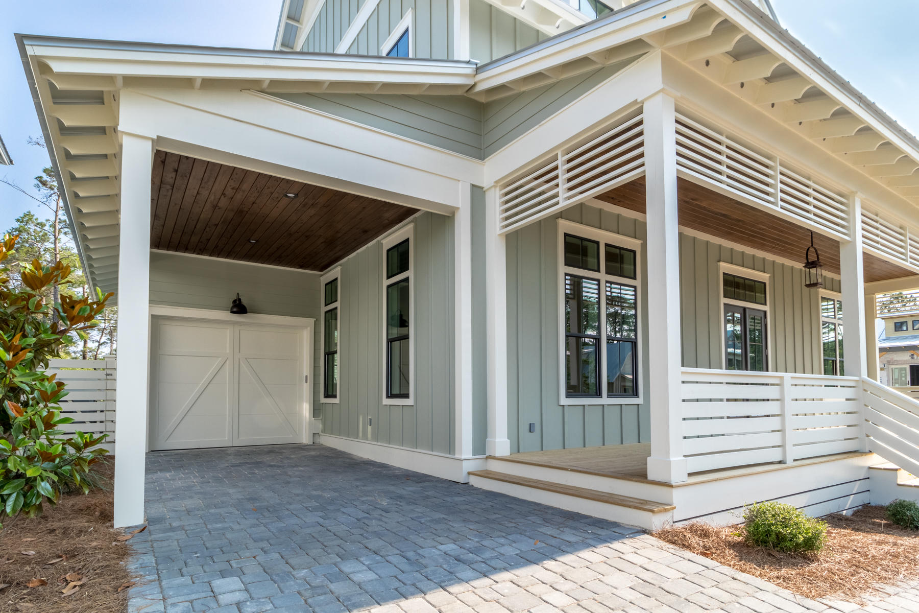 LAKESIDE AT BLUE MOUNTAIN BEACH - Residential