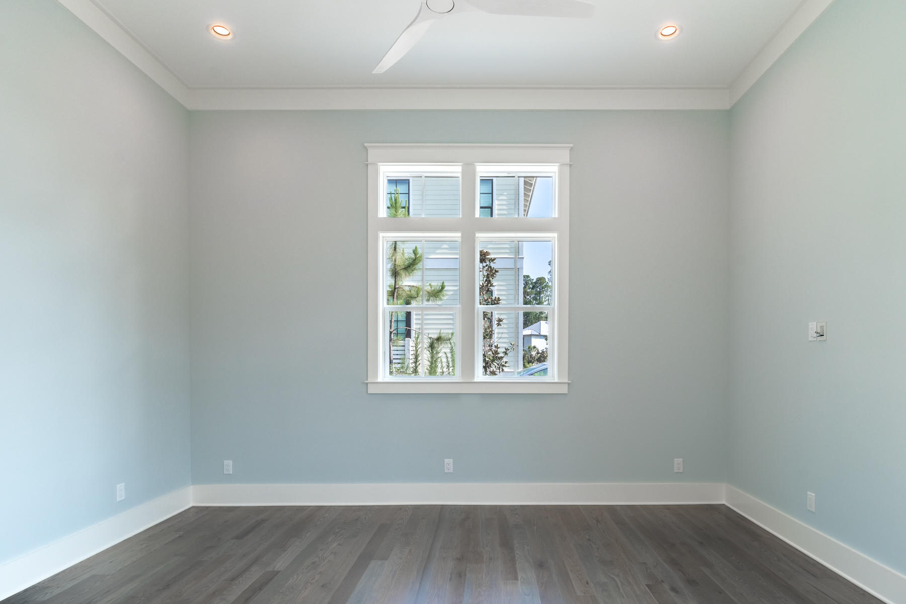 LAKESIDE AT BLUE MOUNTAIN BEACH - Residential