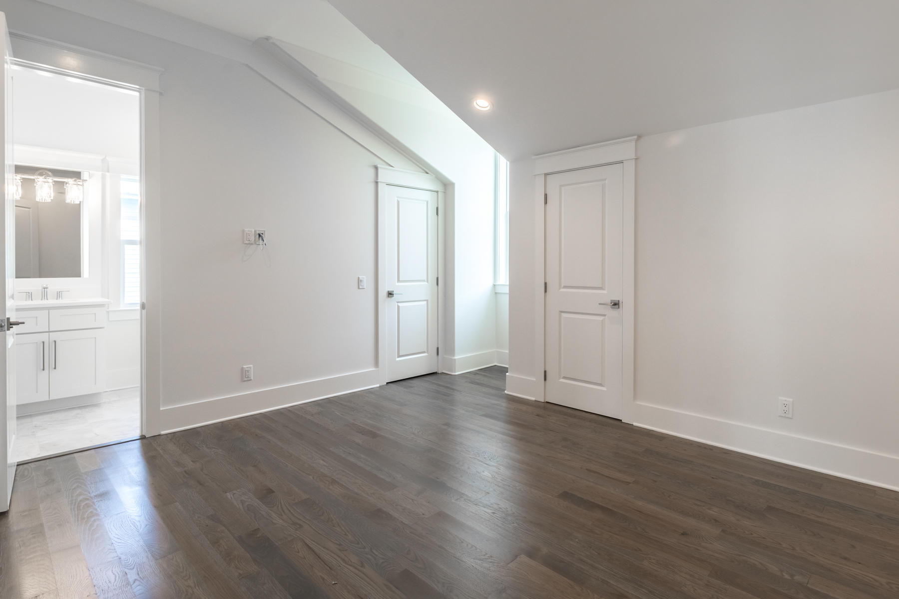 LAKESIDE AT BLUE MOUNTAIN BEACH - Residential