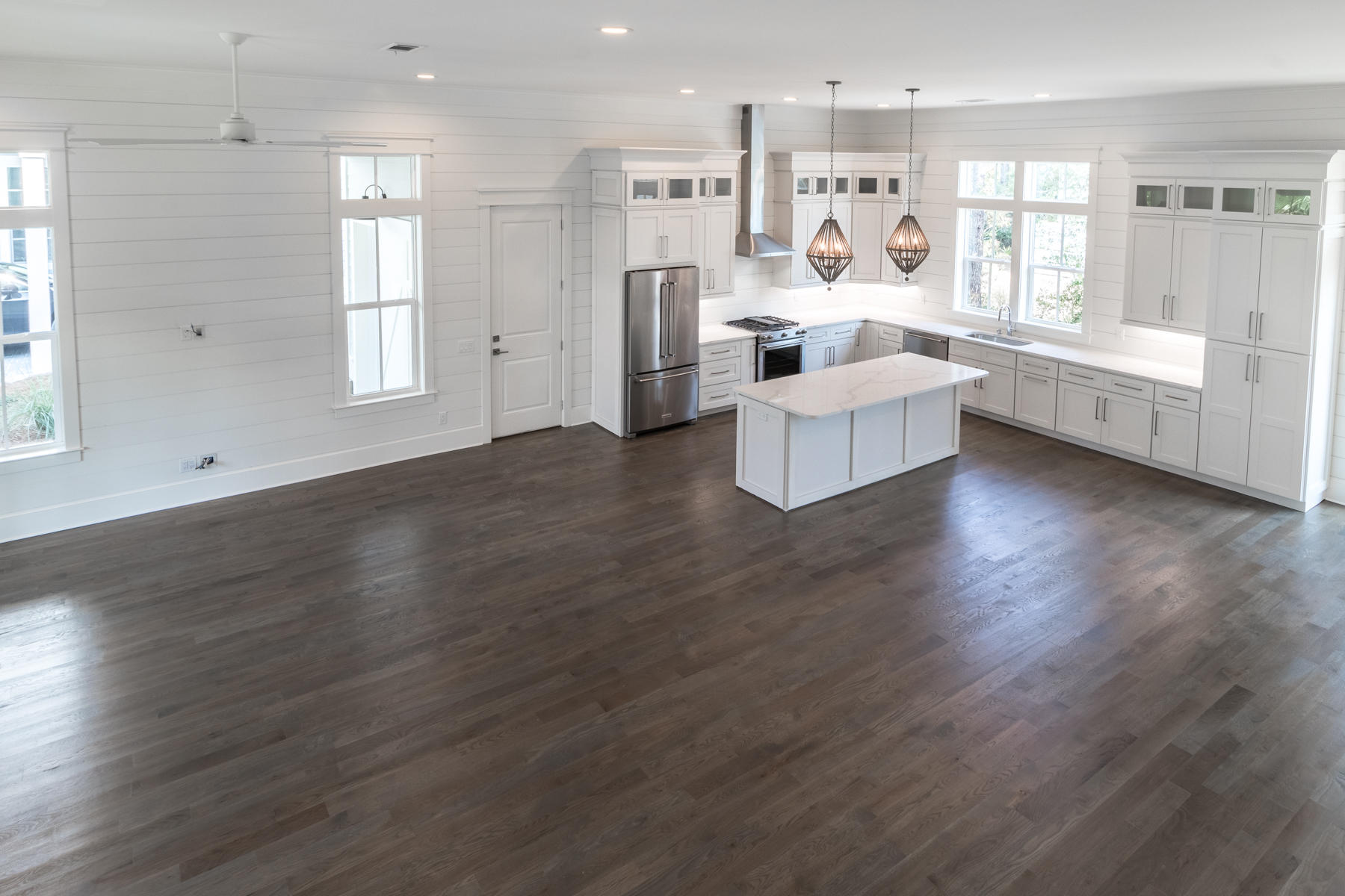 LAKESIDE AT BLUE MOUNTAIN BEACH - Residential