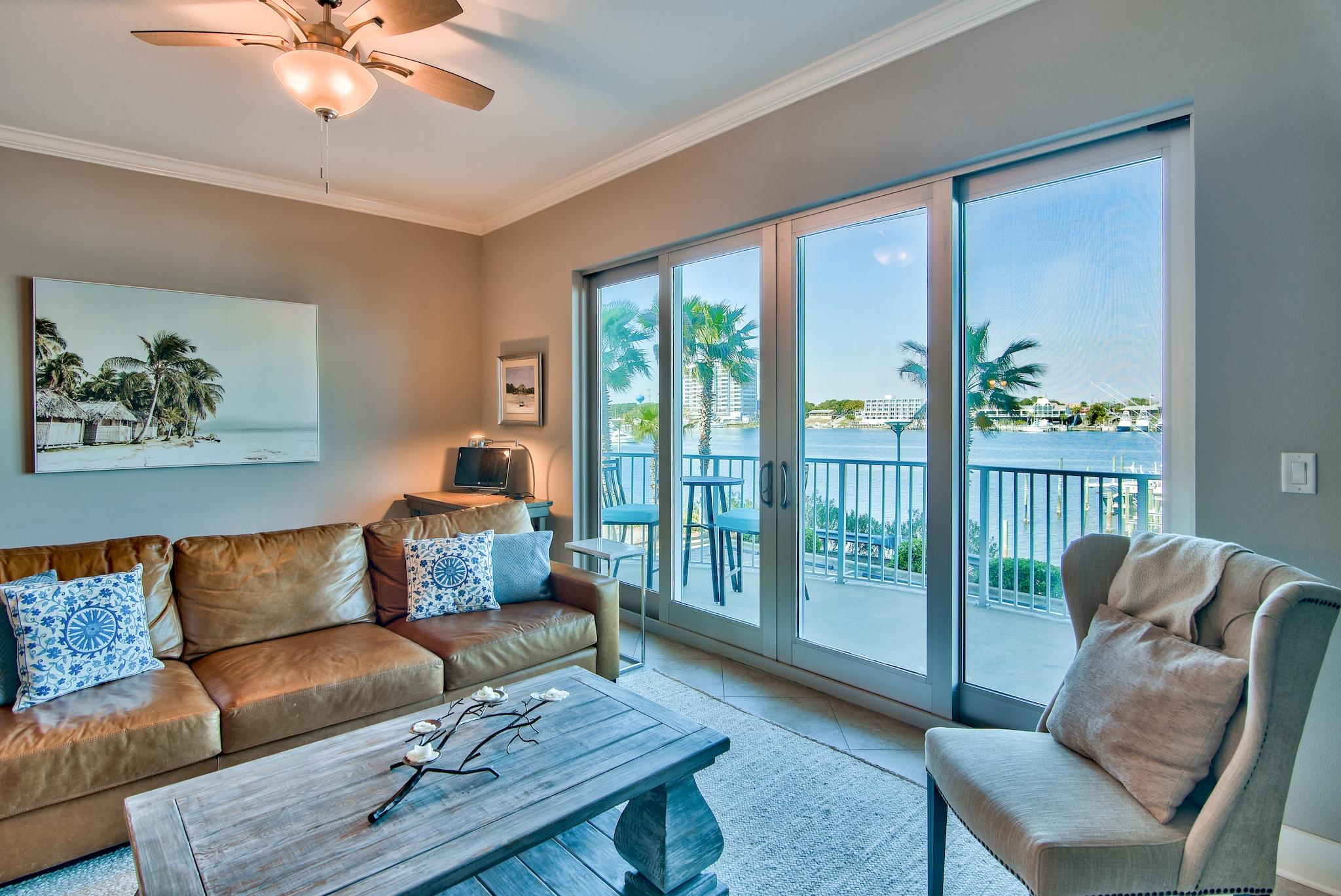 HARBOR LIGHTS - Residential