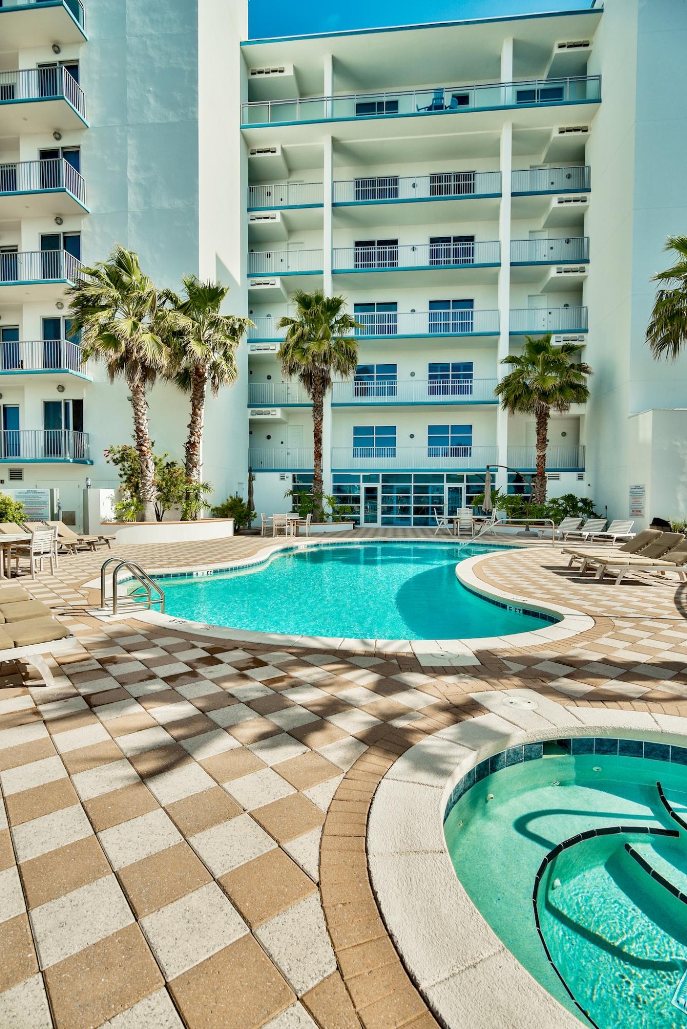 HARBOR LIGHTS - Residential