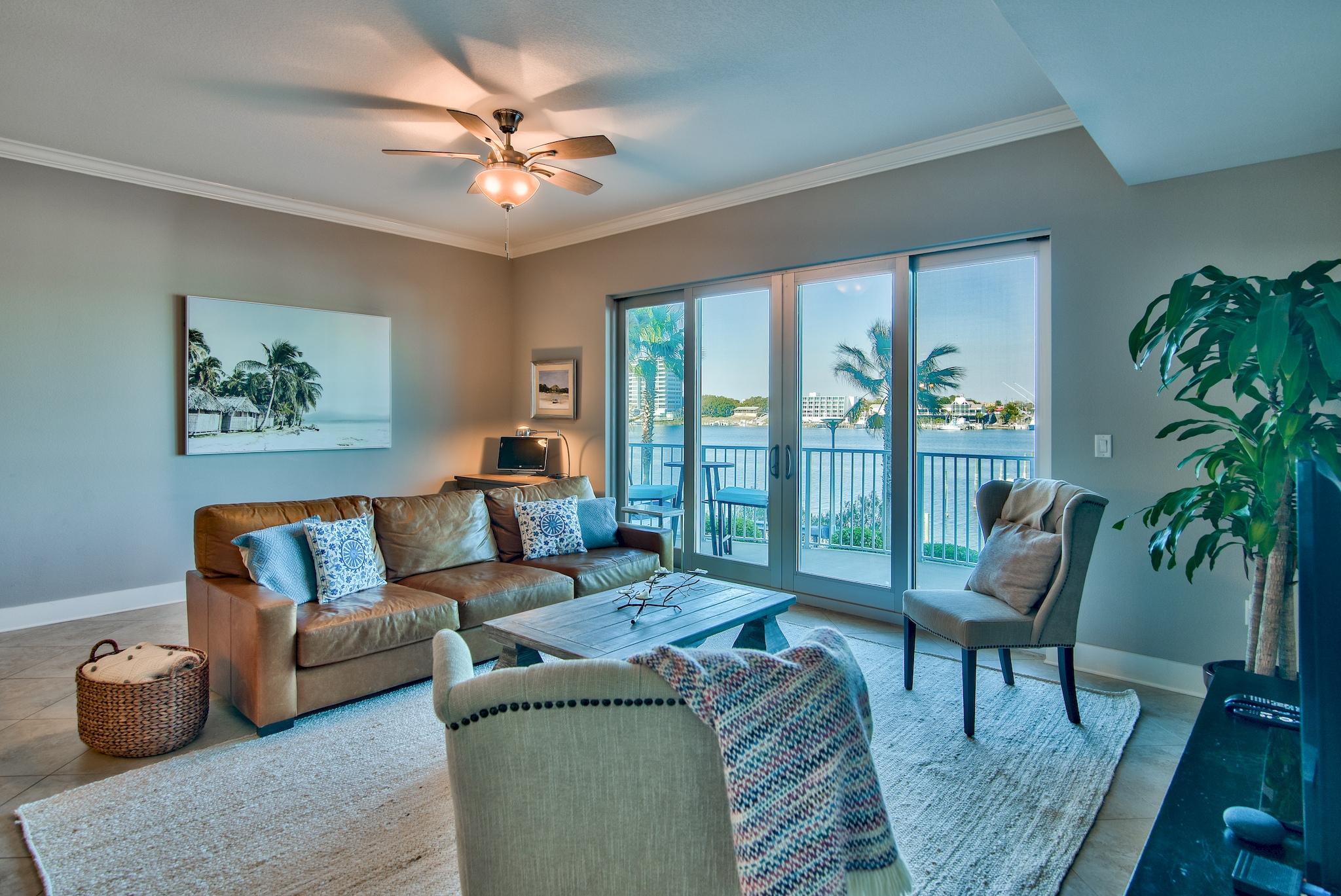 HARBOR LIGHTS - Residential