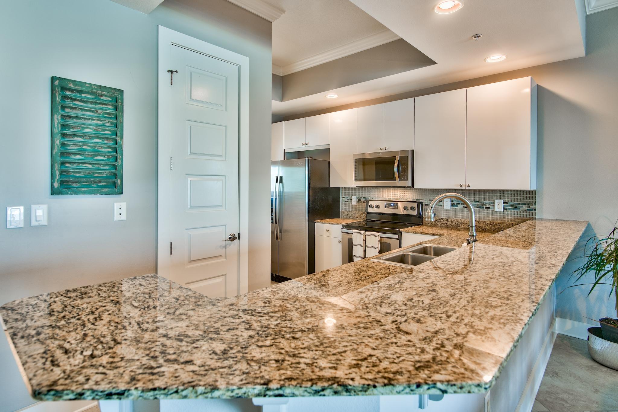 HARBOR LIGHTS - Residential