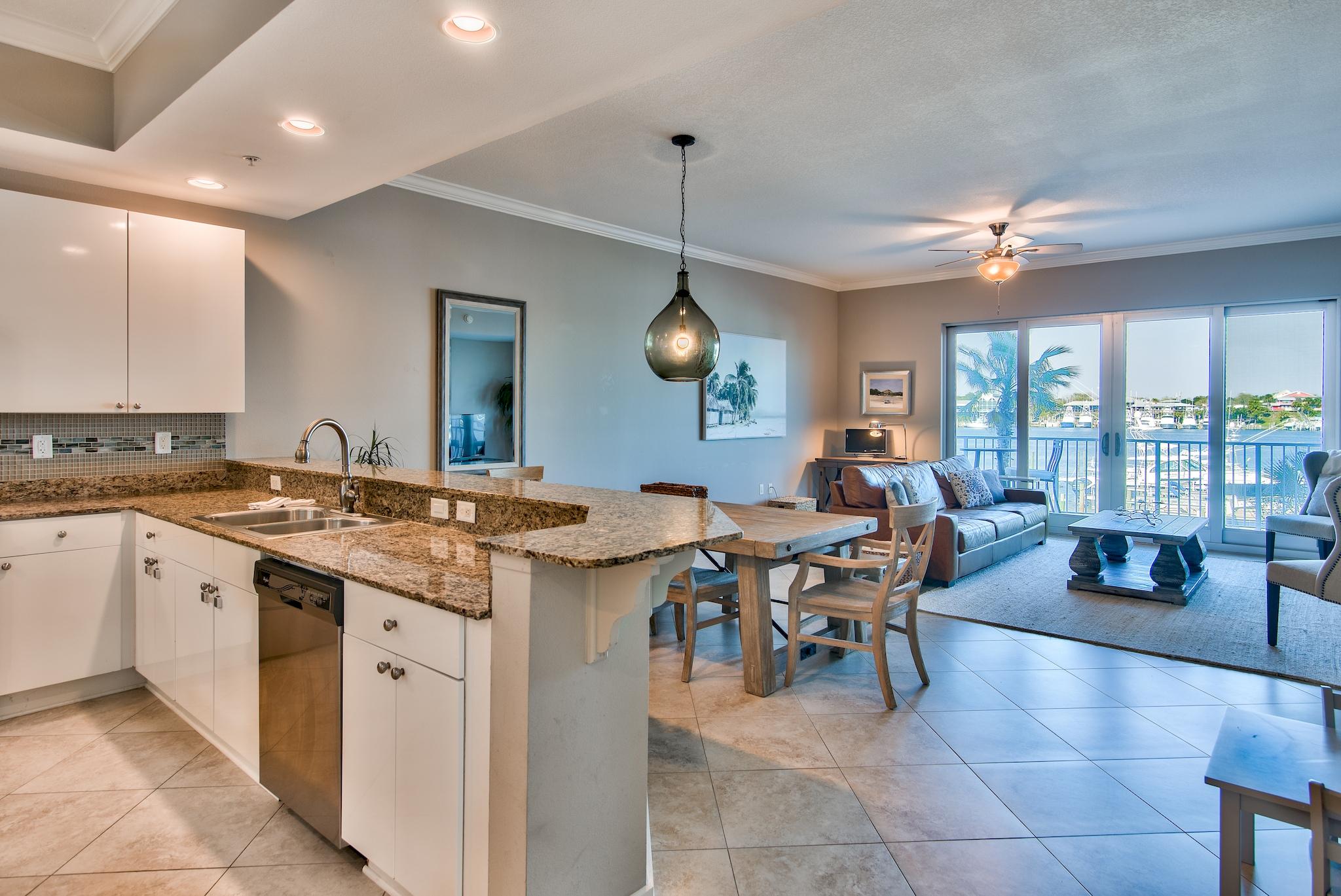 HARBOR LIGHTS - Residential