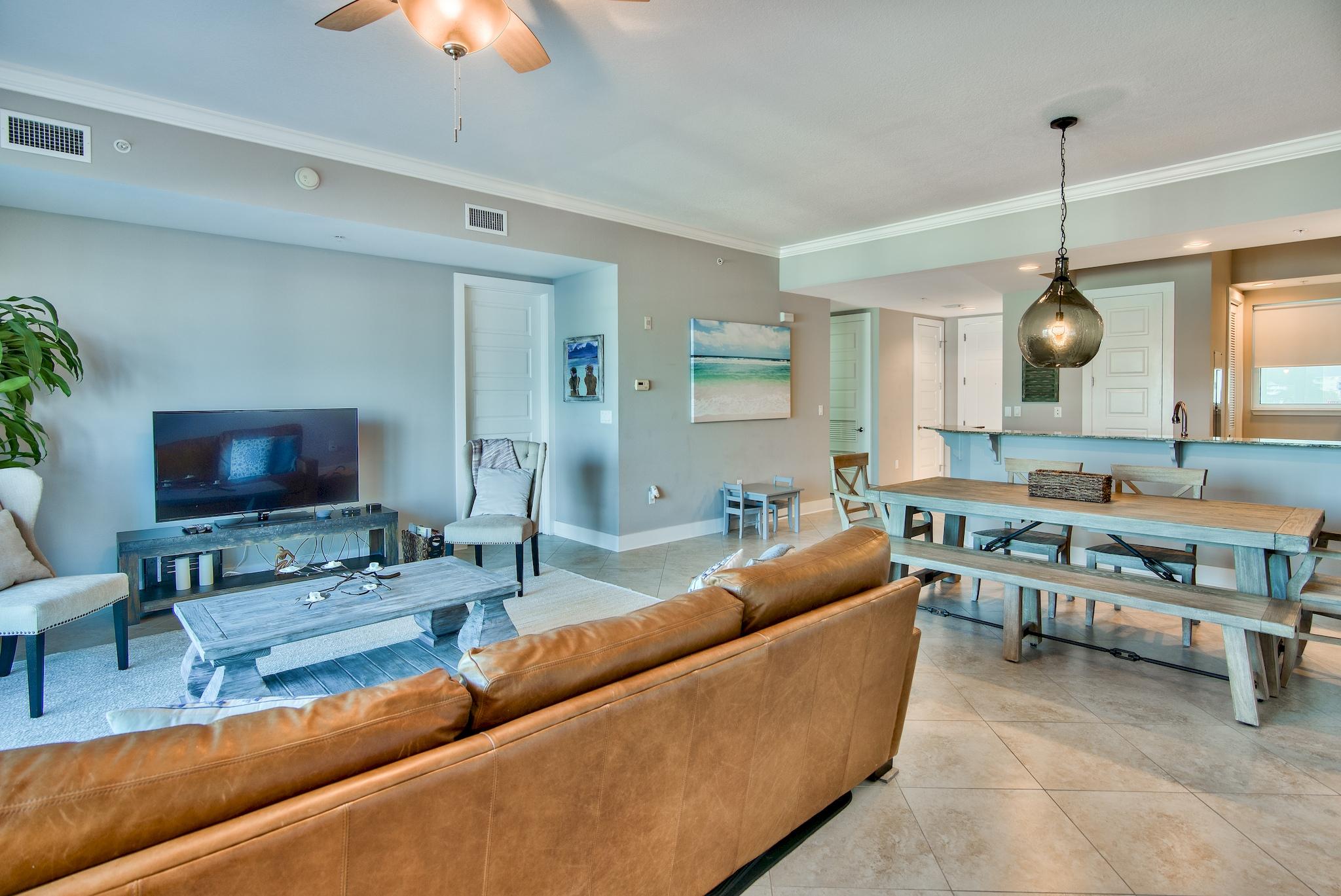 HARBOR LIGHTS - Residential